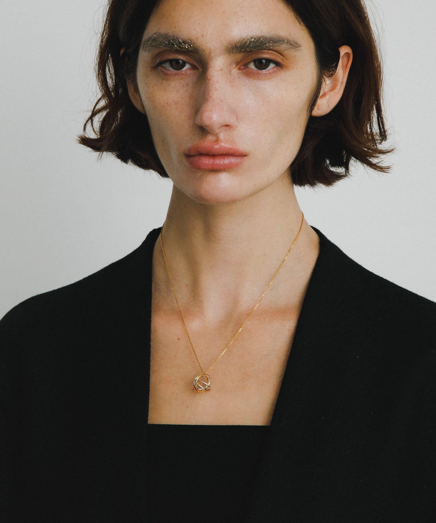 ff by decor urban research ムーンネックレス(- GOLD): アクセサリー