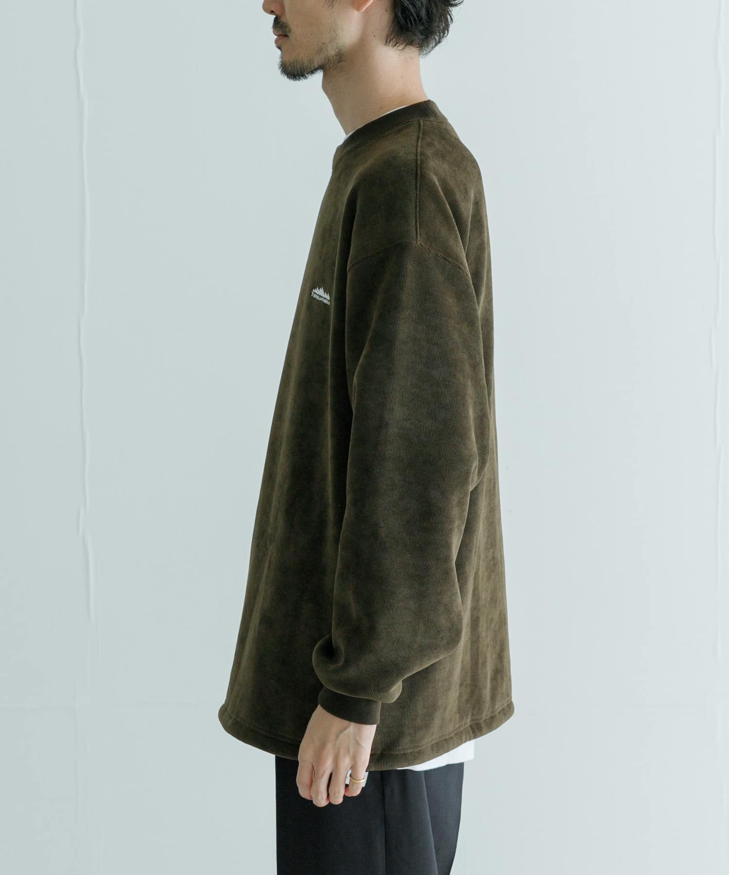 KHAKI