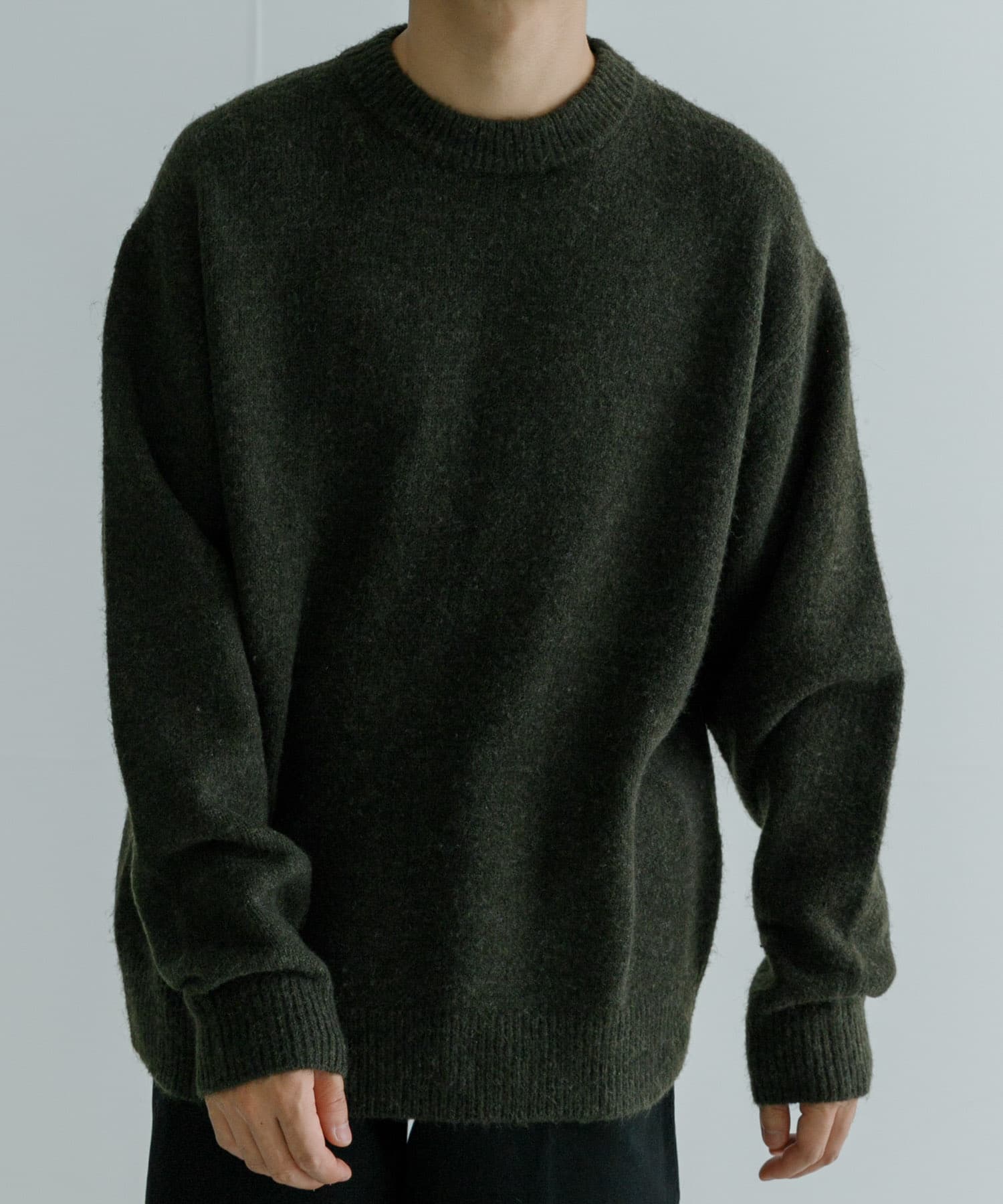『UR GREEN』CREW NECK KNIT
