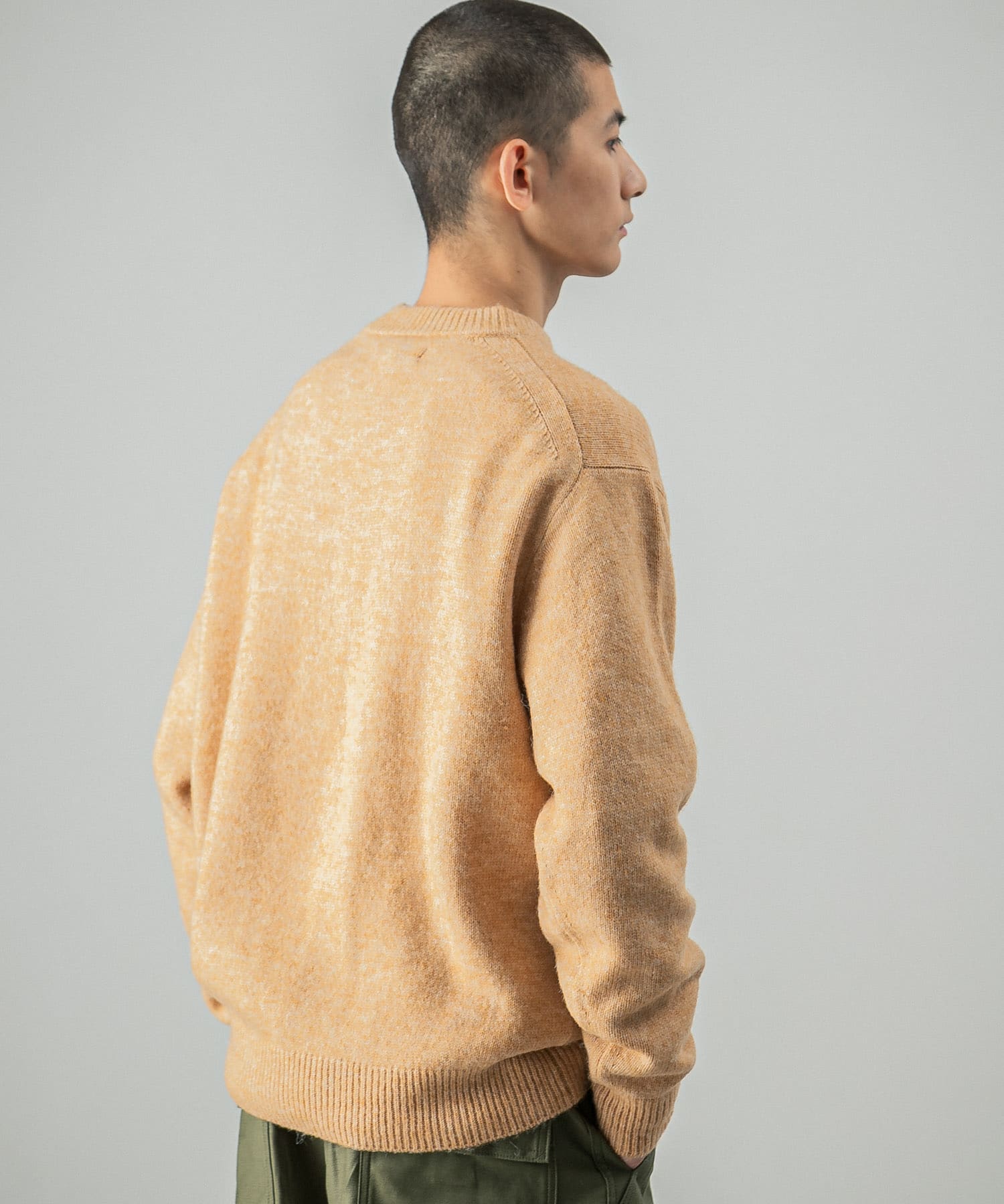 PALE GOLD
