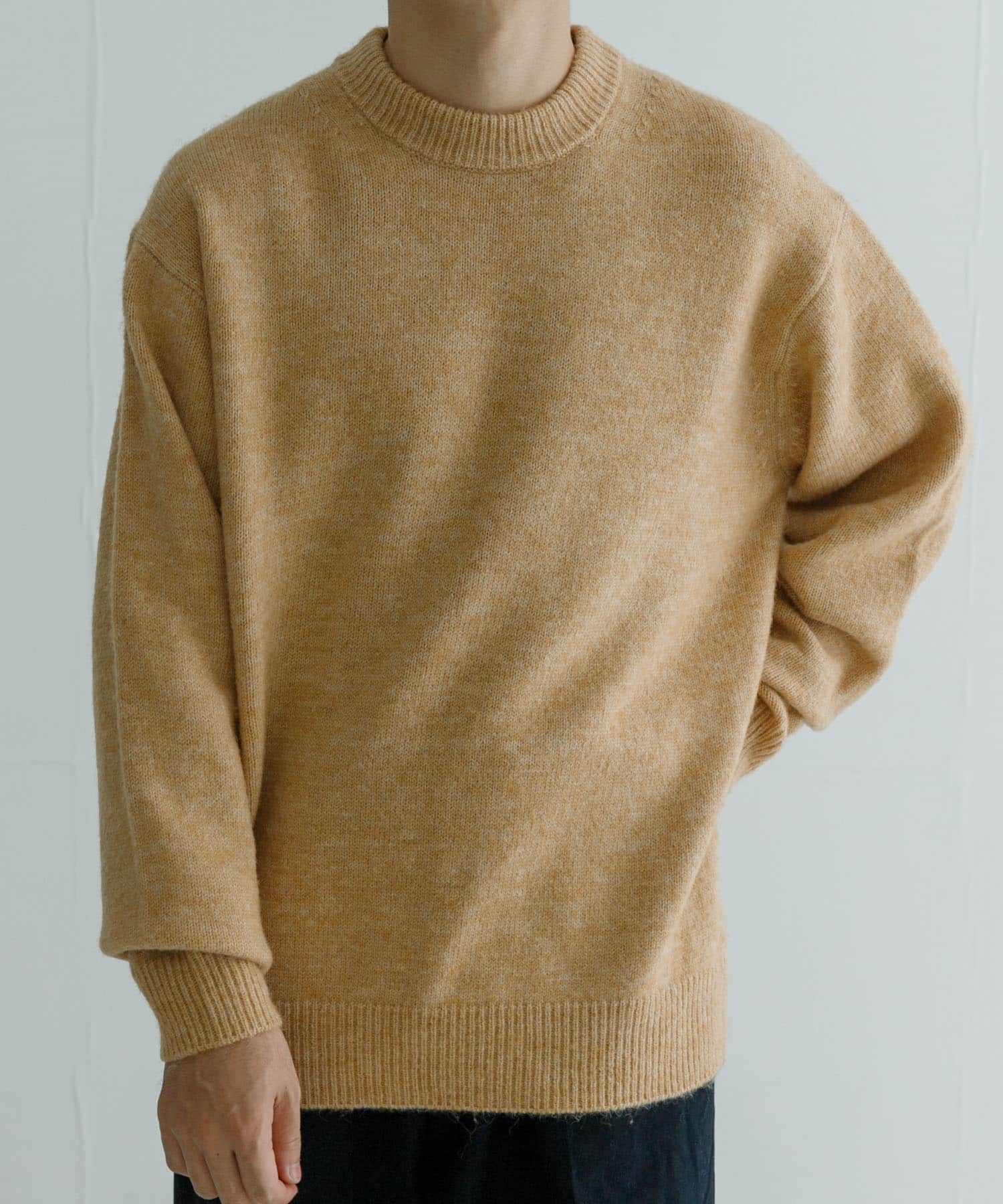 PALE GOLD