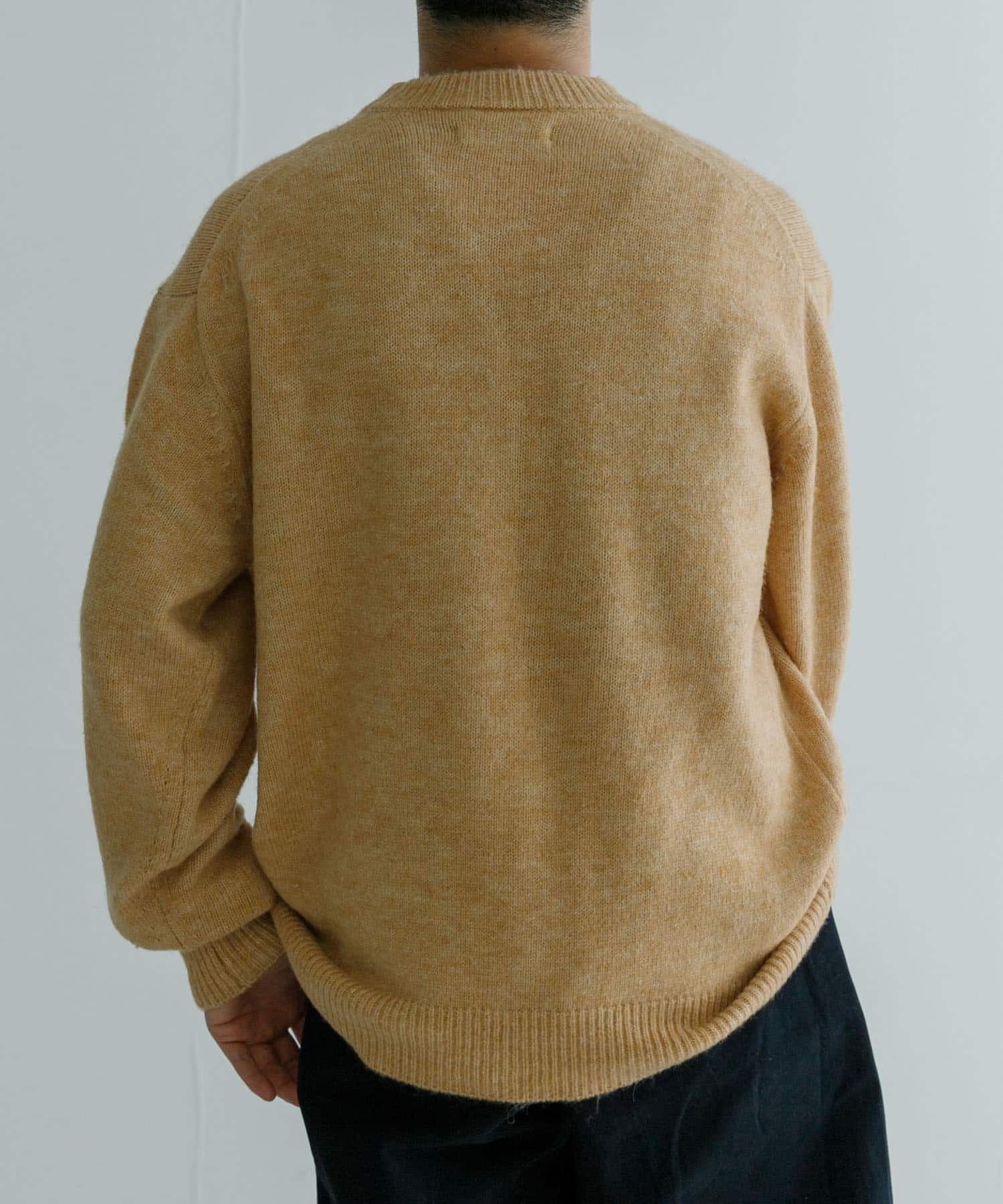 PALE GOLD