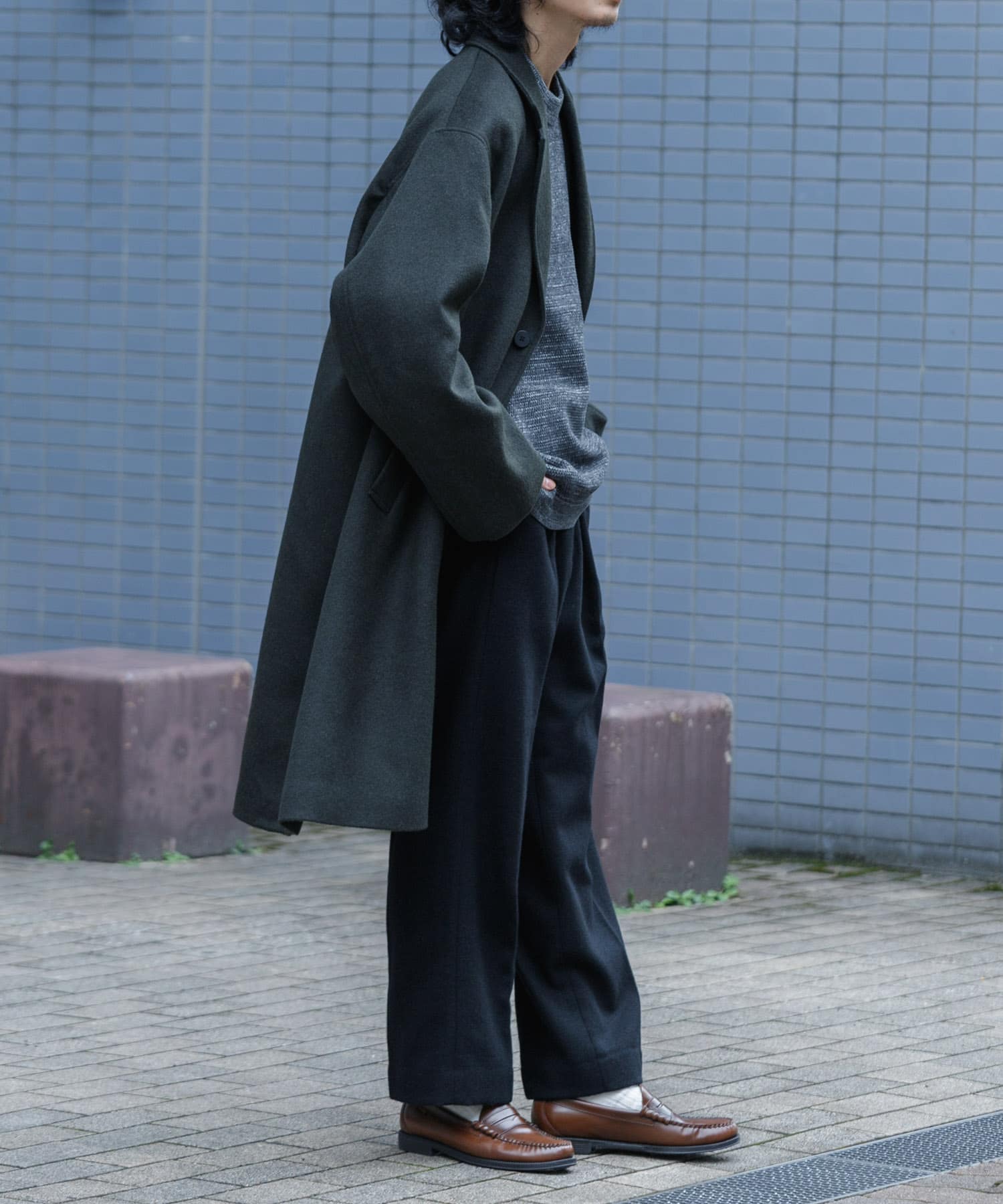 KHAKI