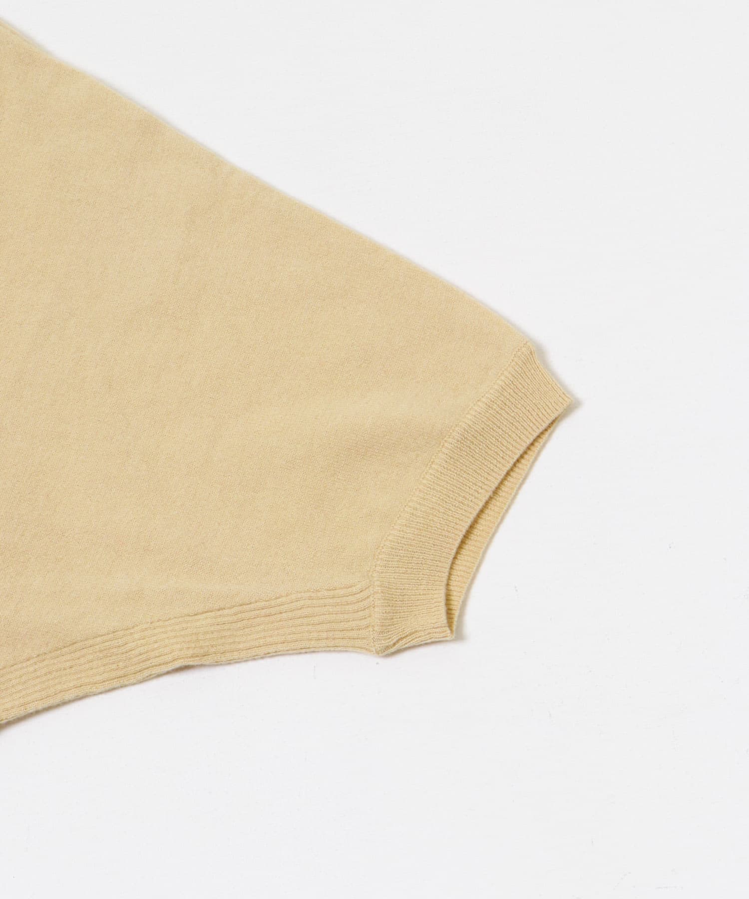 L.BEIGE