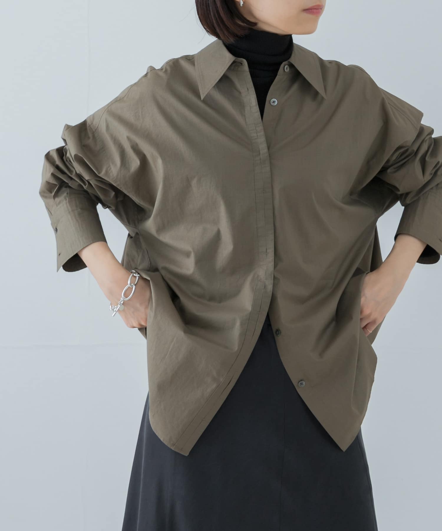 KHAKI