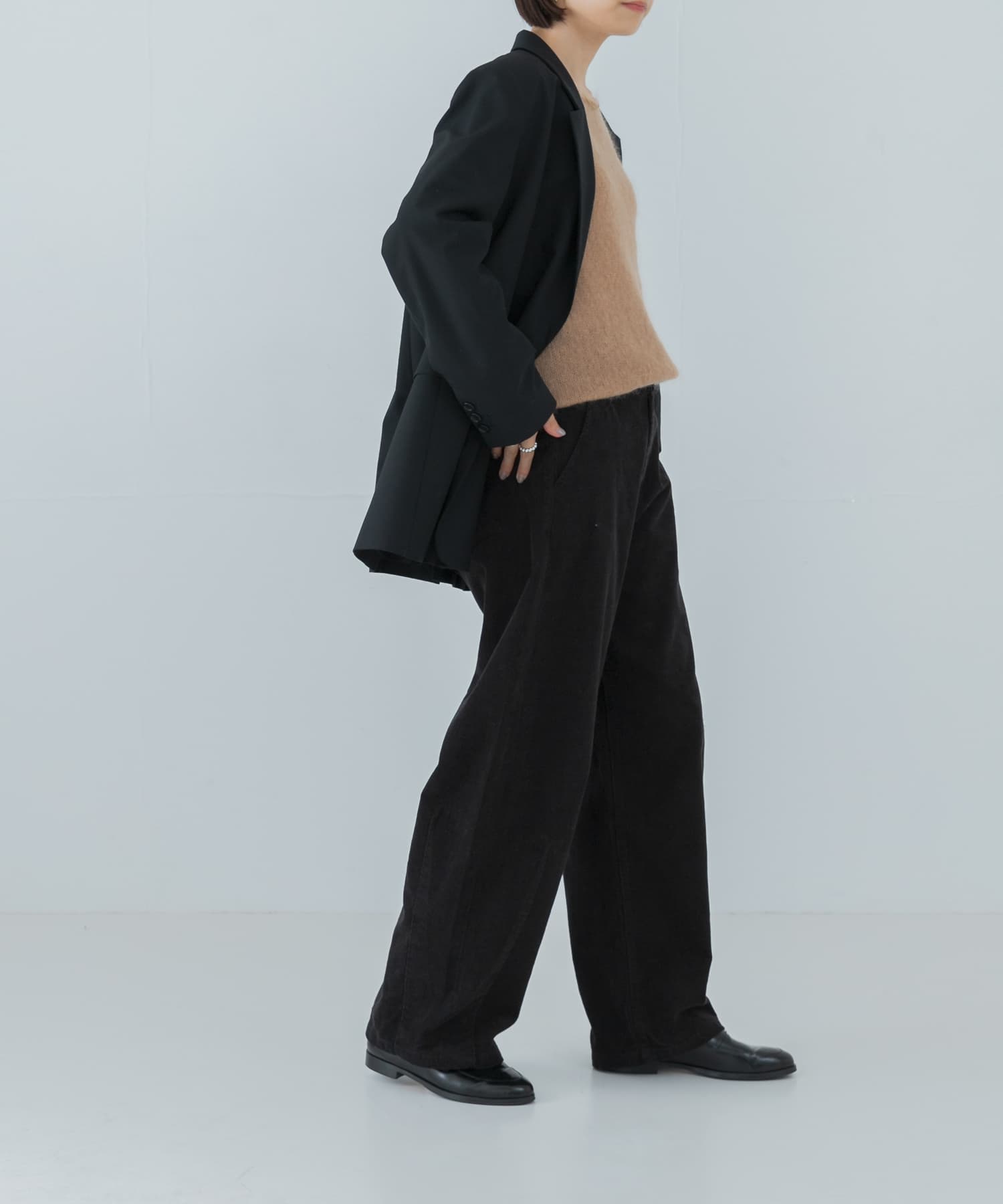 身長：161cm サイズ：38