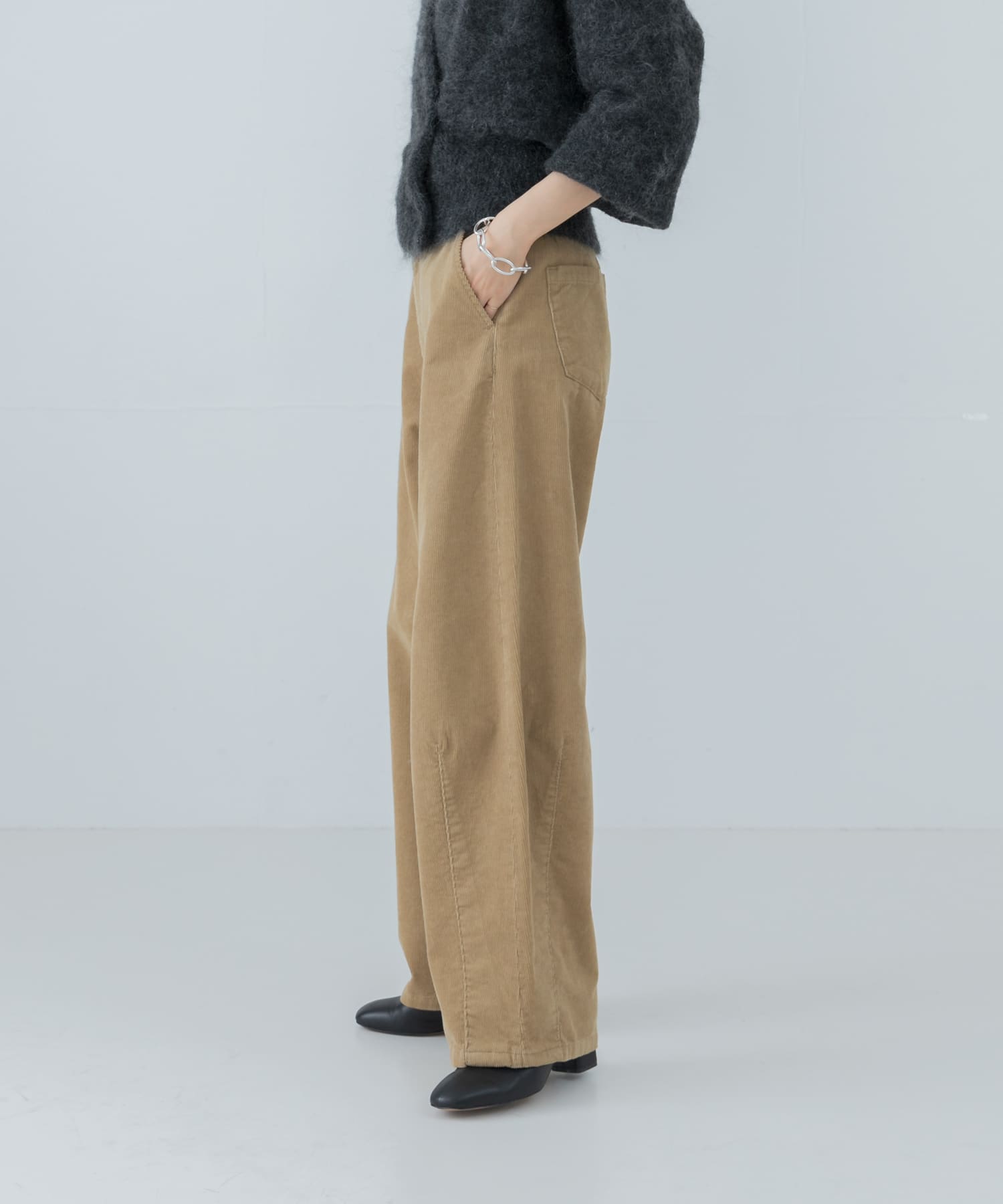 身長：161cm サイズ：38