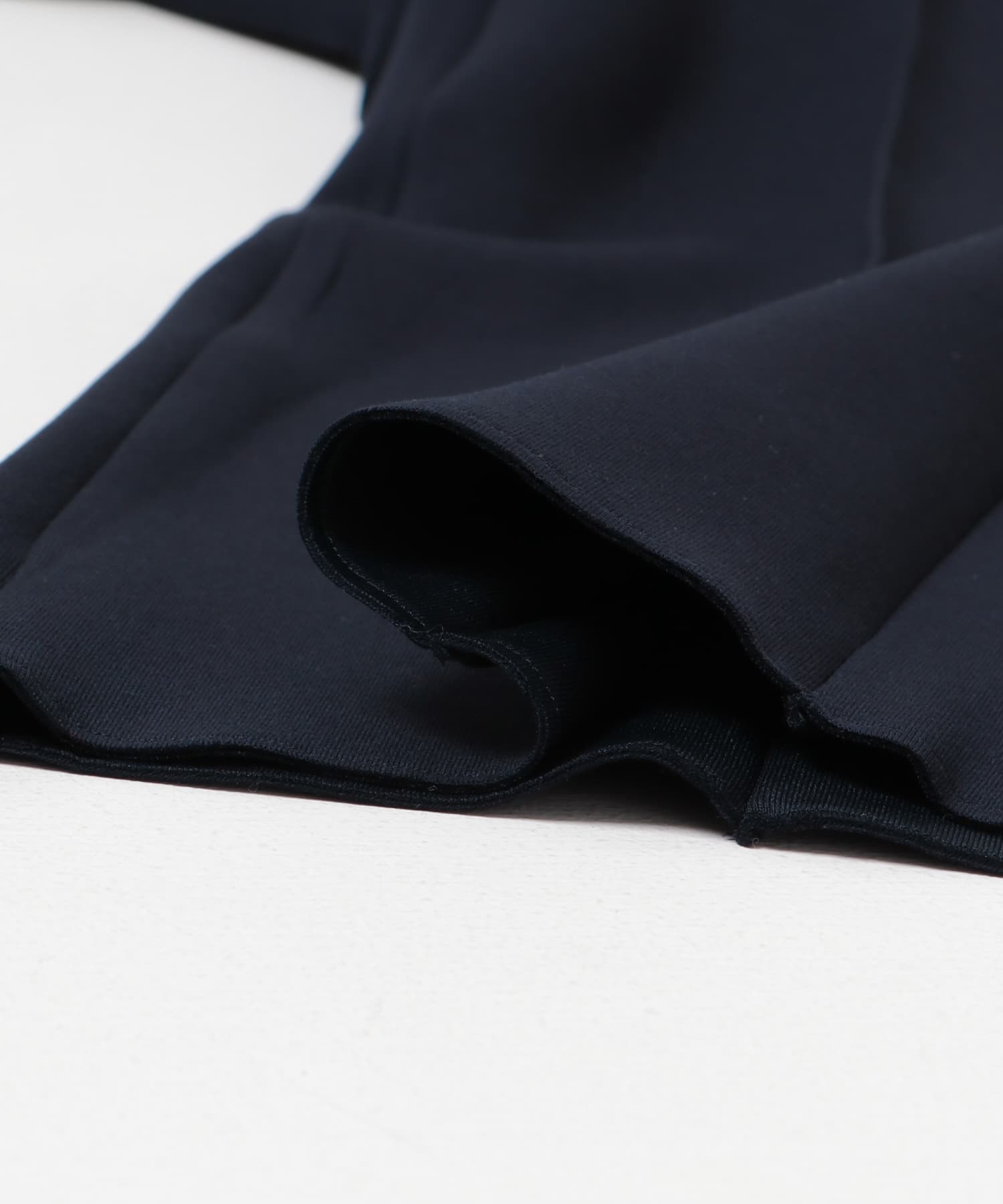 『MADE IN JAPAN』センタープレスダンボールイージーパンツ NAVY 36