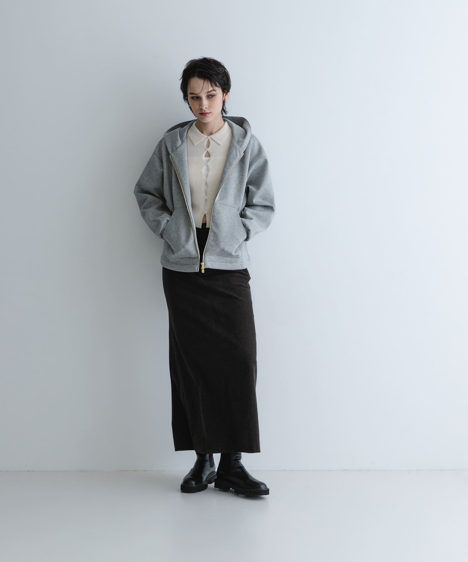 身長：172cm サイズ：38