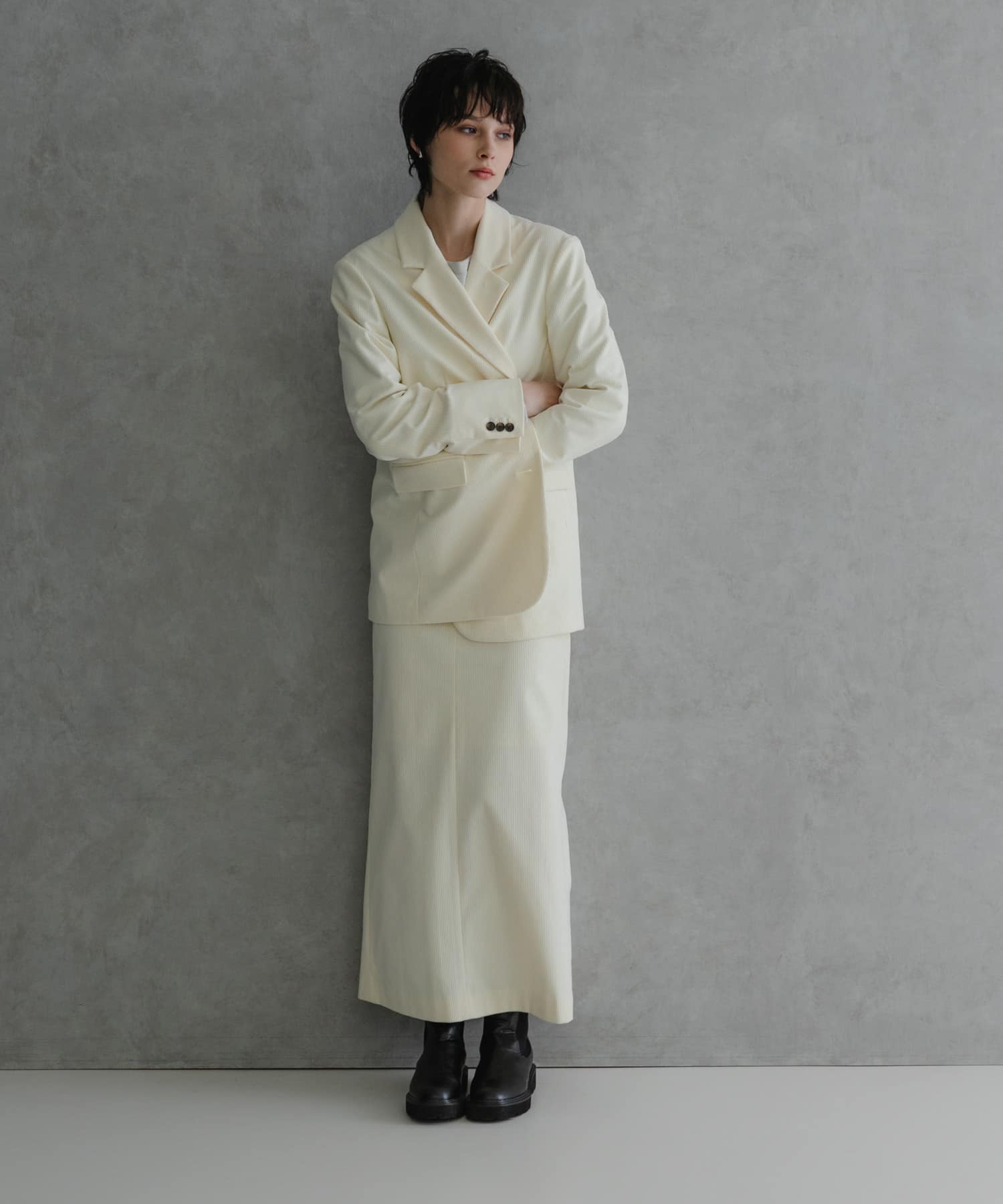 身長：172cm サイズ：38
