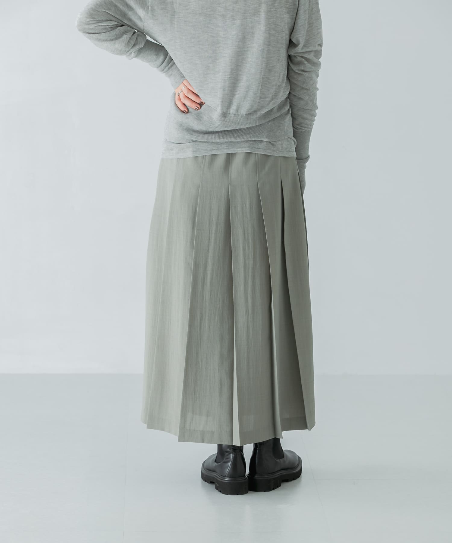 身長：168cm サイズ：38