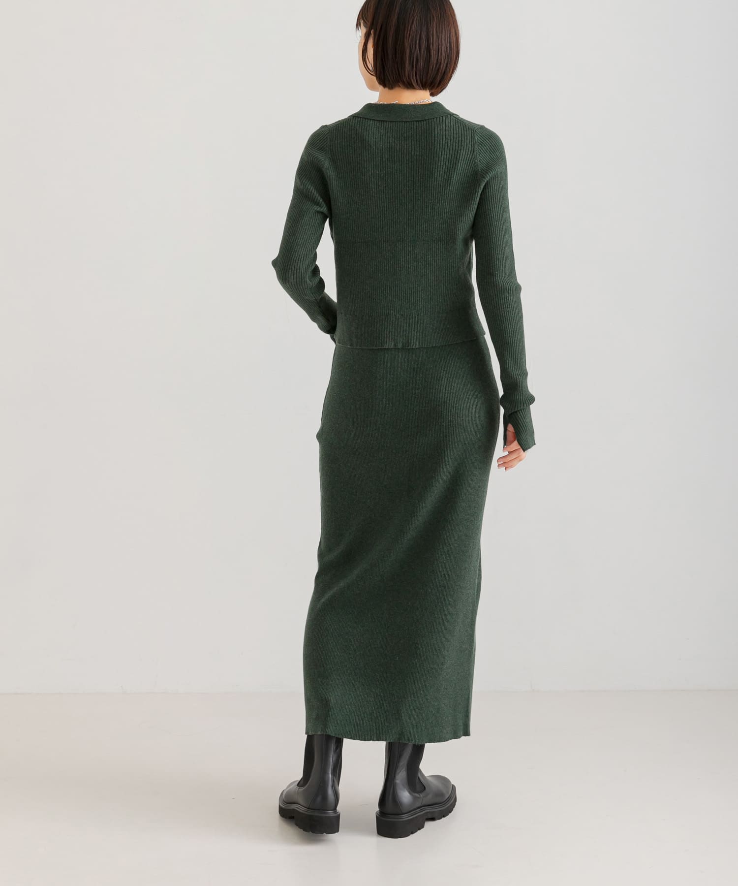 MOSS GREEN