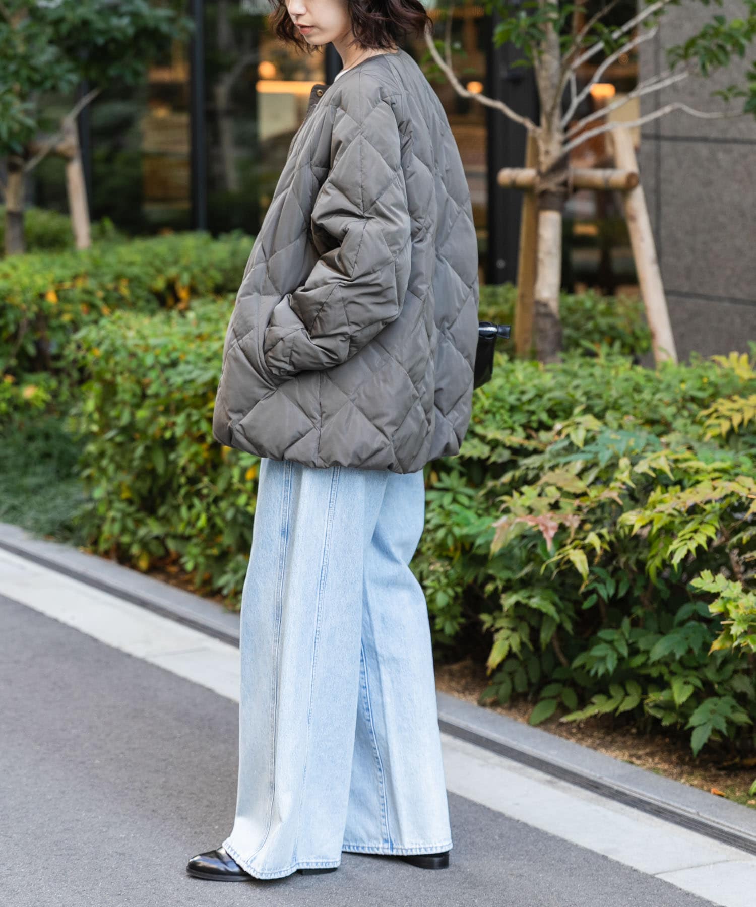 KHAKI GRAY