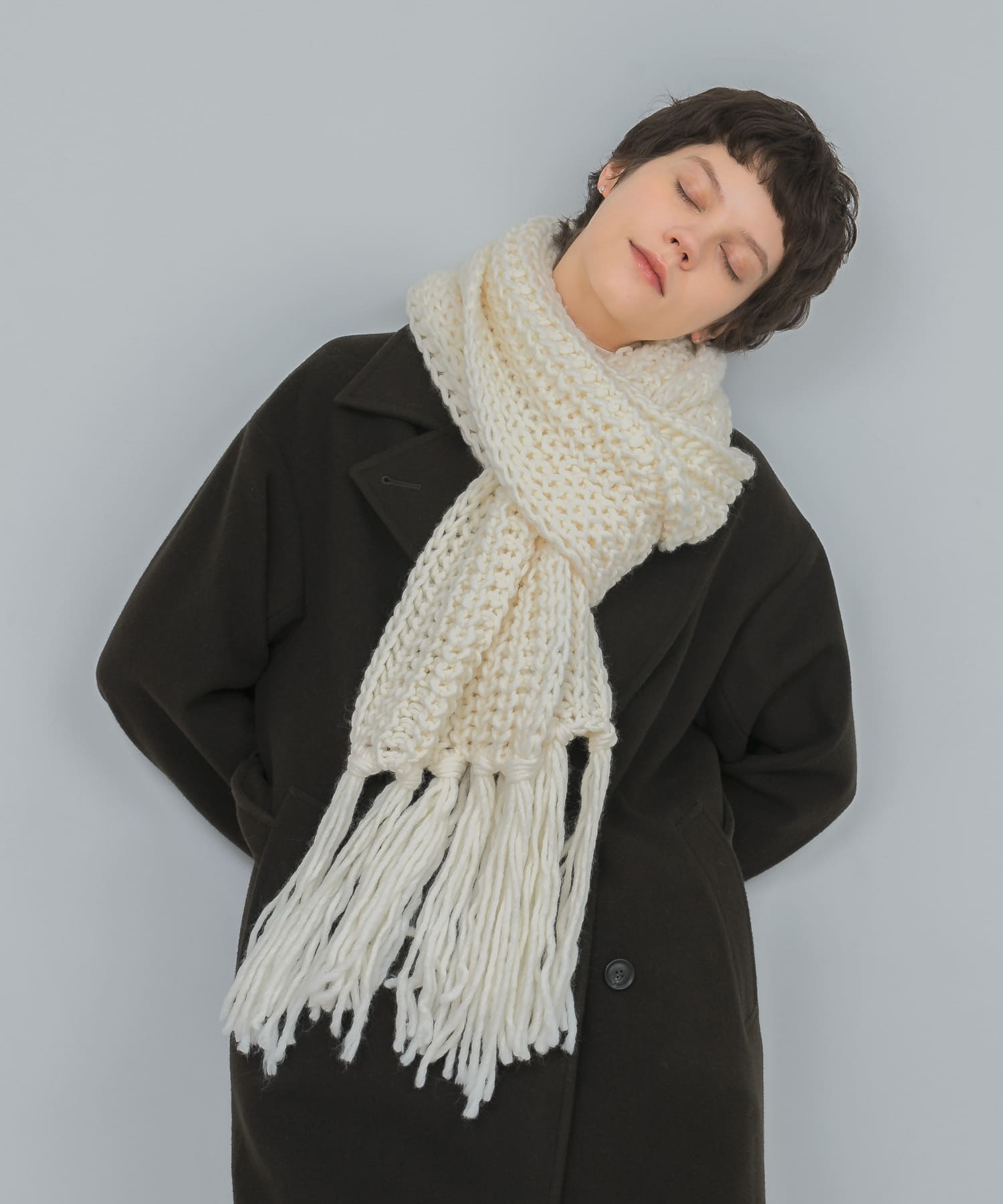 Fratelli Talli　フリンジニットマフラー WHITE FREE