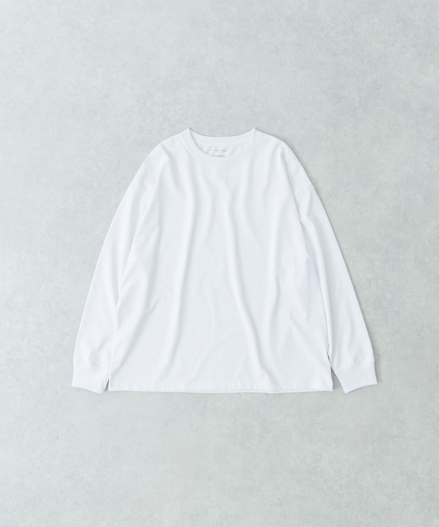 ホワイト 長袖 トップス アディダス(adidas) Tシャツ 長袖 エッセンシャルズ プラス スリー