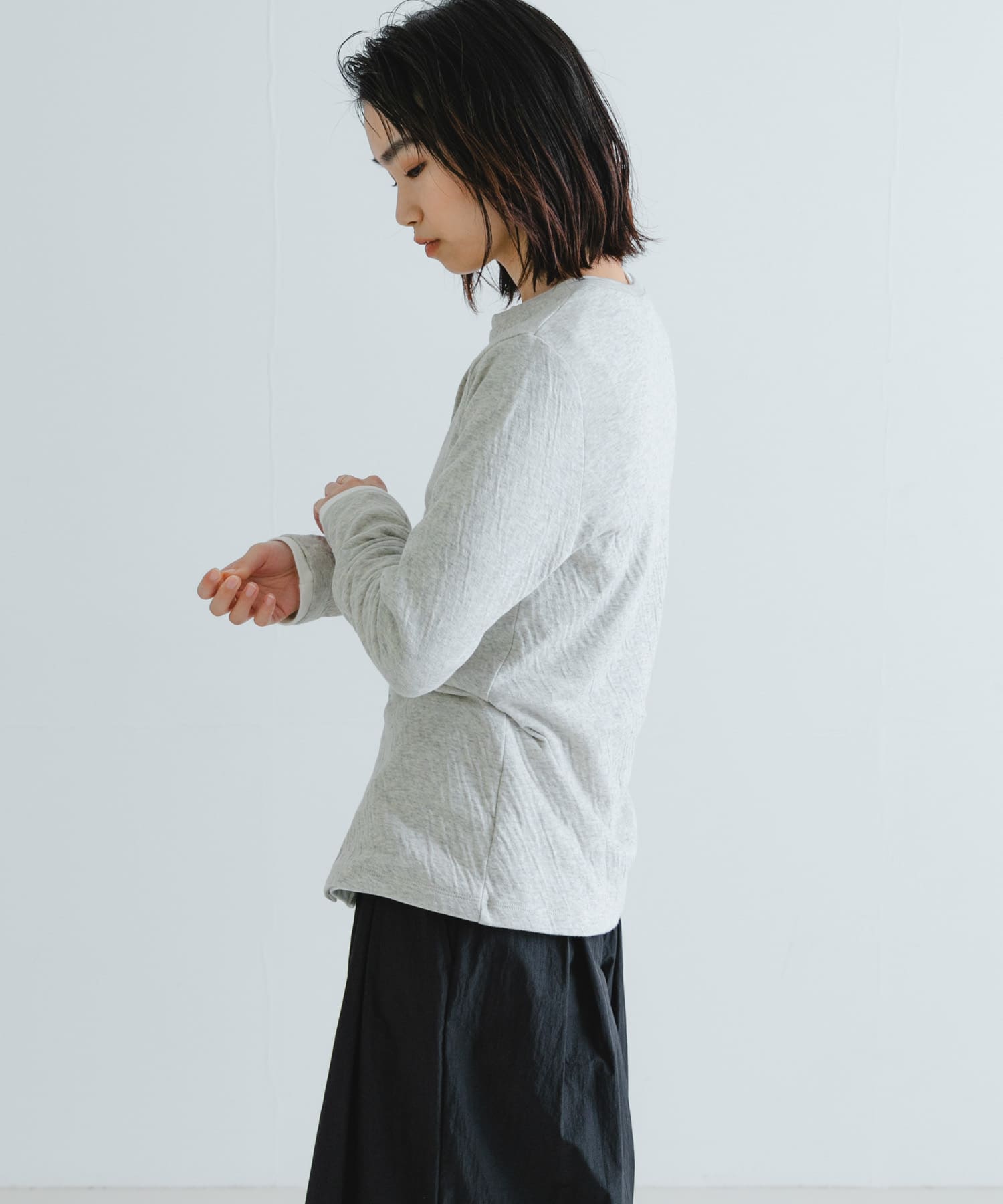 TOP GRAY