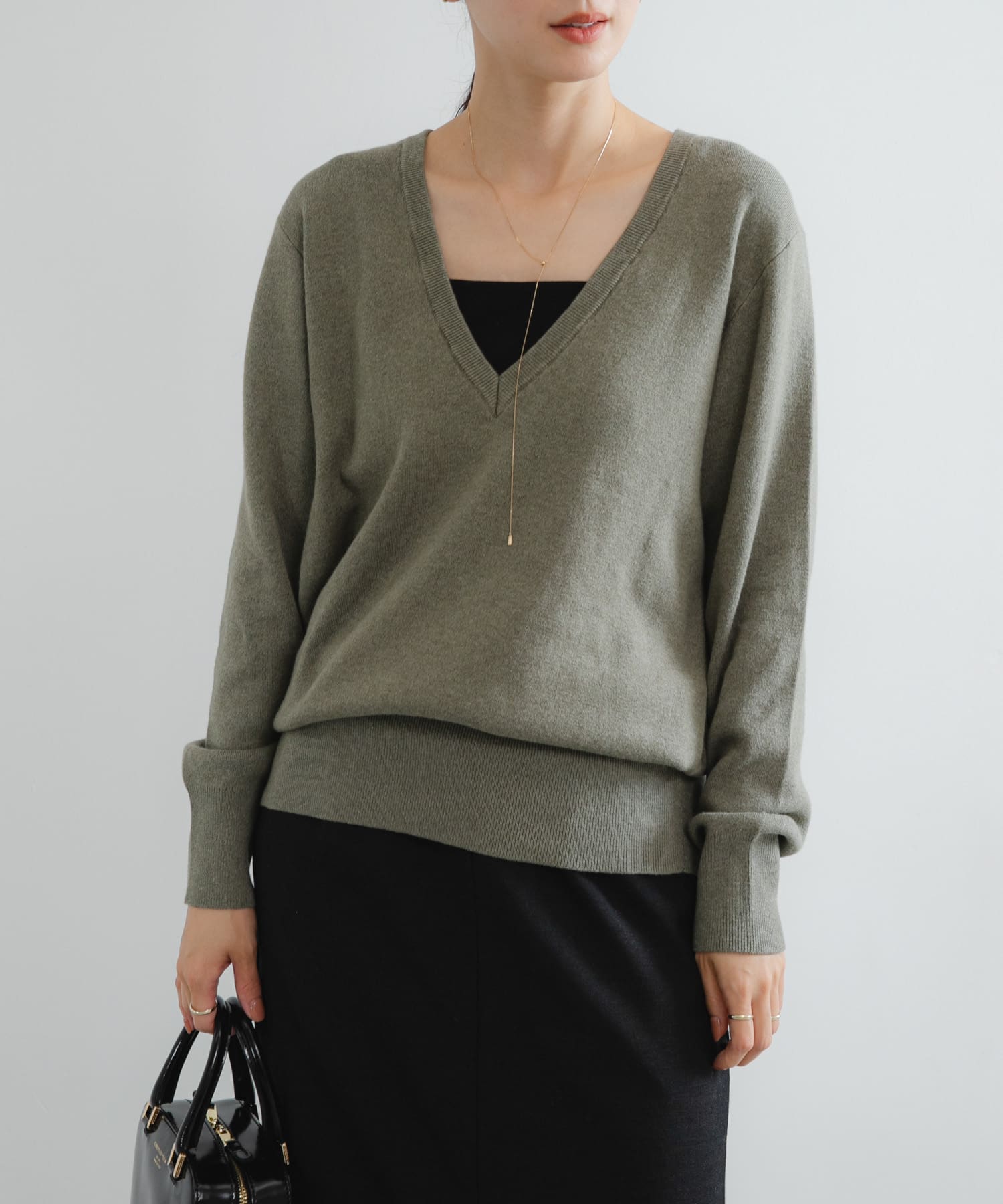 new basic　カシミヤコットンVネックチュニックニット
