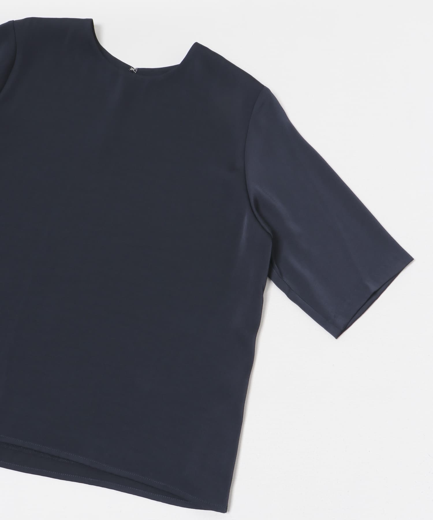 ハーフスリーブサテンブラウス NAVY FREE