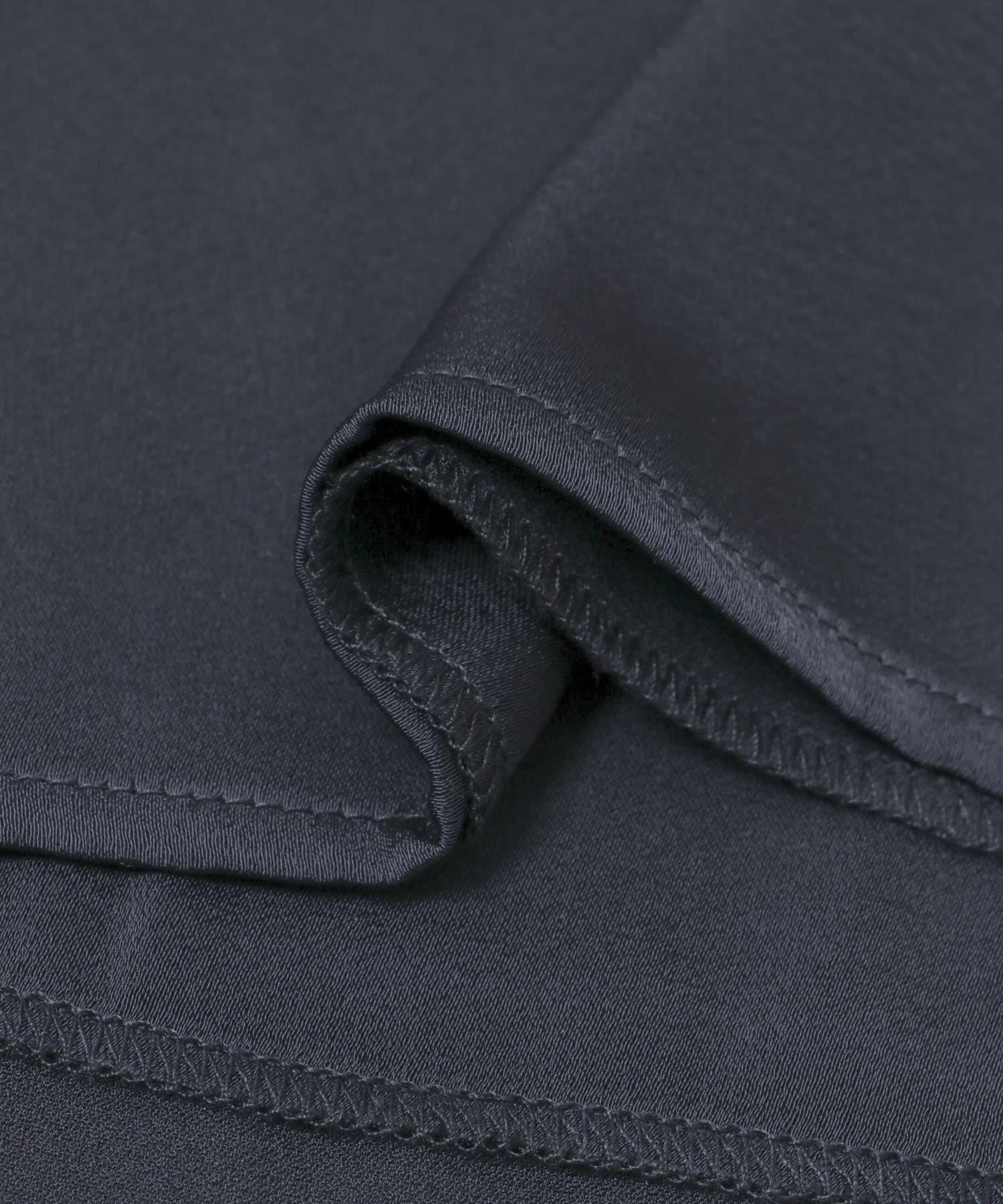ハーフスリーブサテンブラウス NAVY FREE
