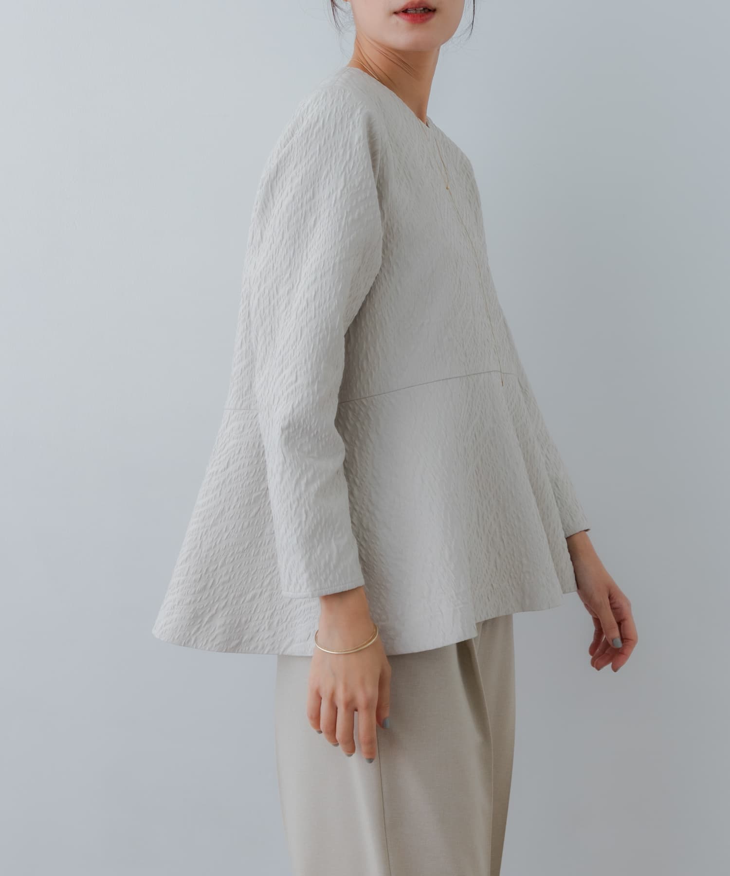 L.BEIGE