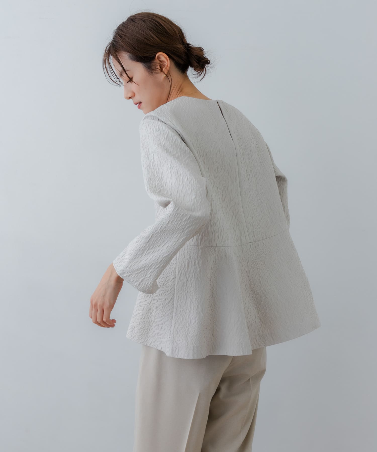 L.BEIGE