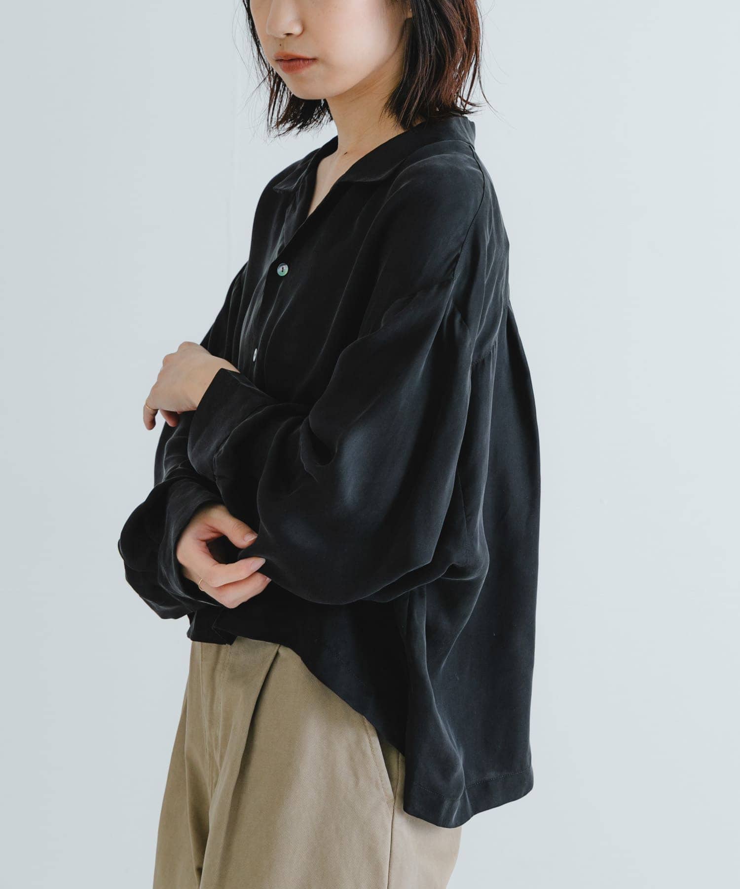 new basic　キュプラショートシャツ