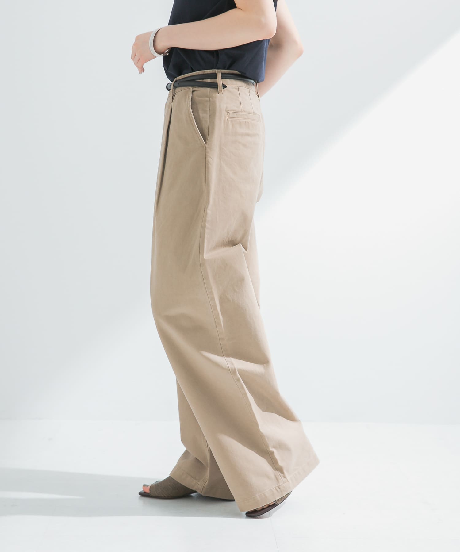 身長：170cm サイズ：40