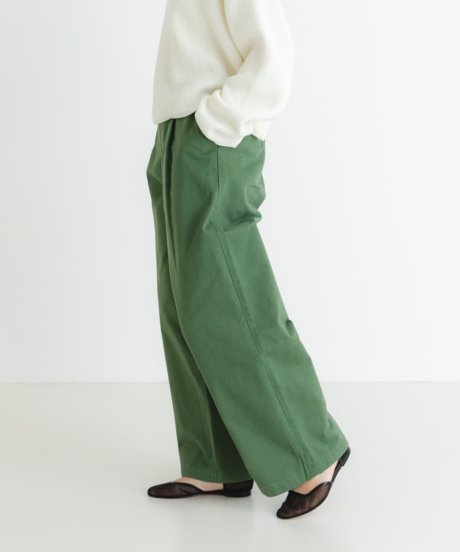 KHAKI