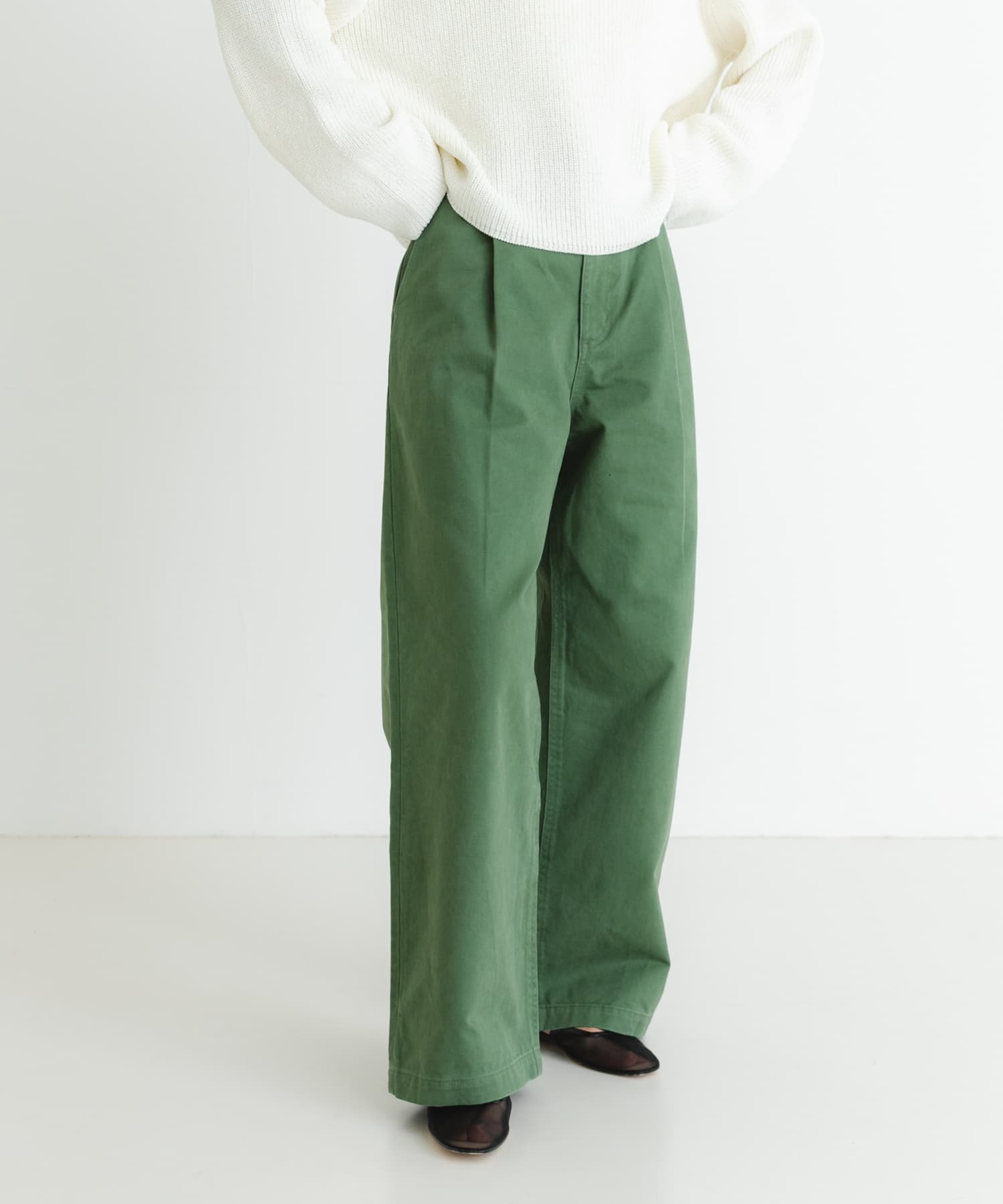 KHAKI