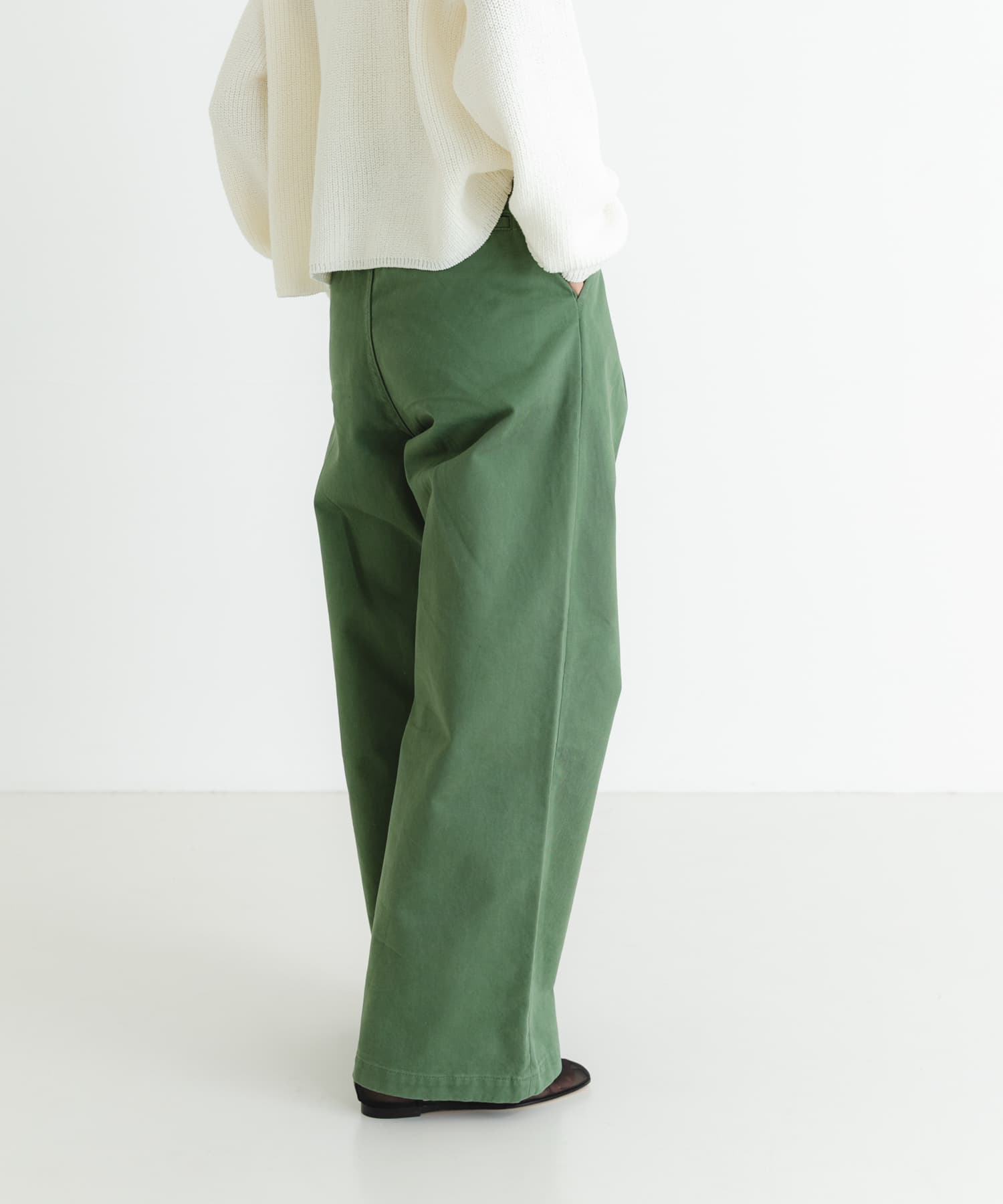 KHAKI