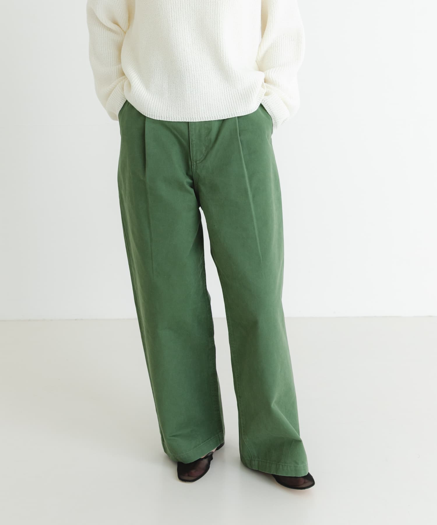 KHAKI