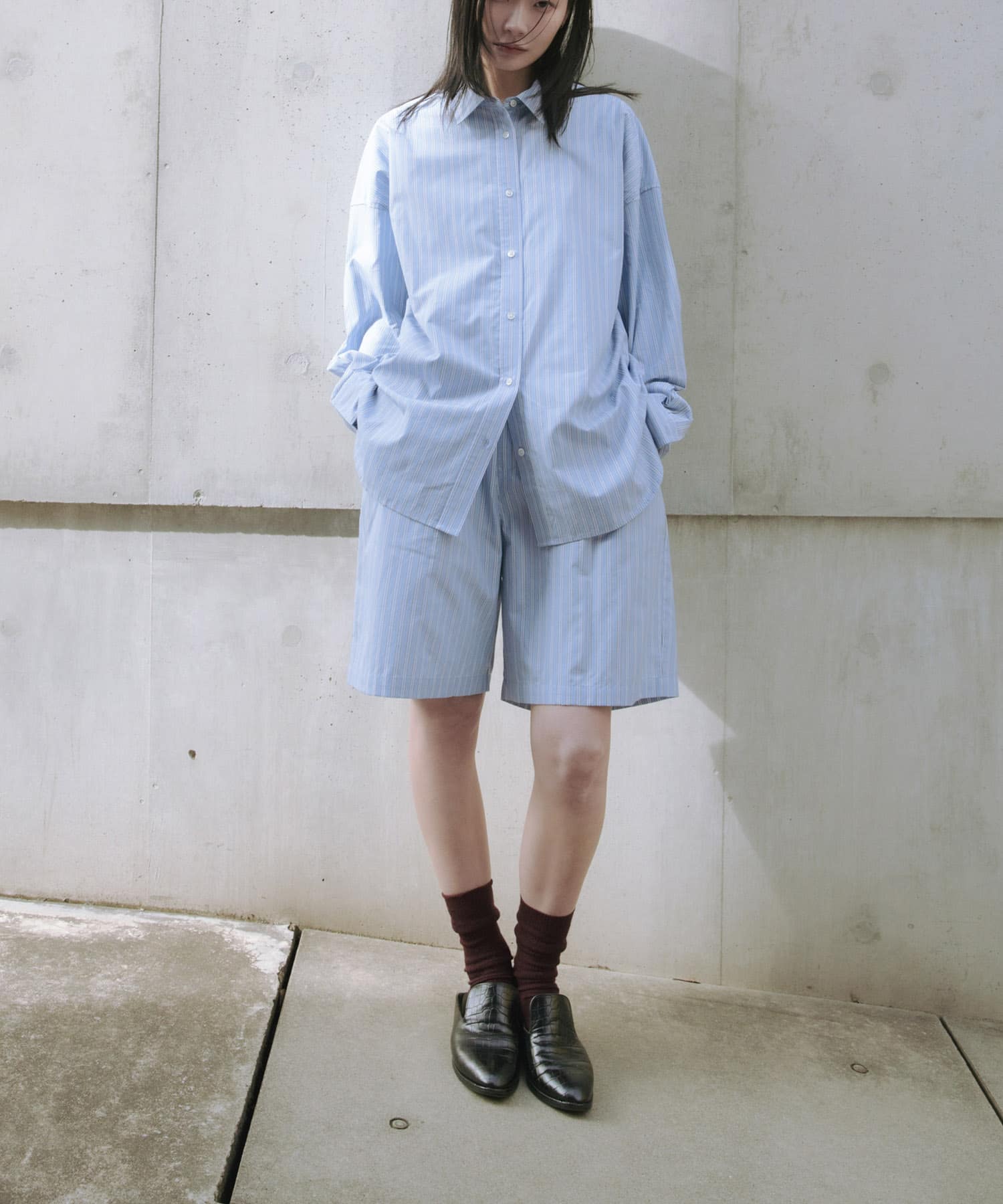 new basic　インドスビンコットンストライプハーフパンツ