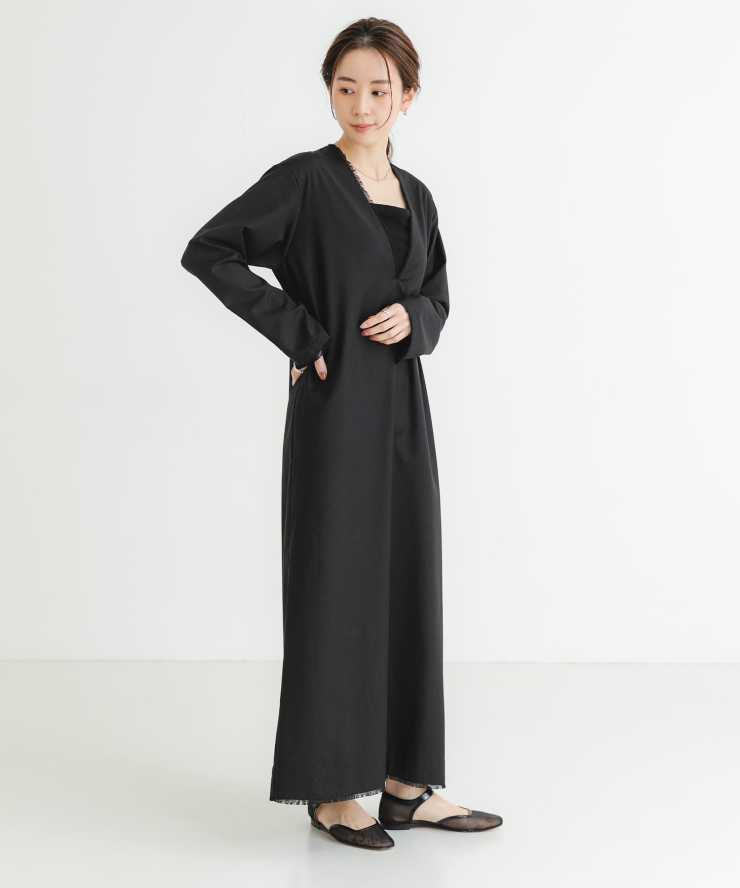 new basic　深Vネックワンピース