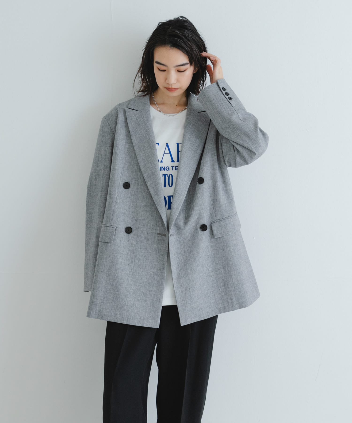 GRAY