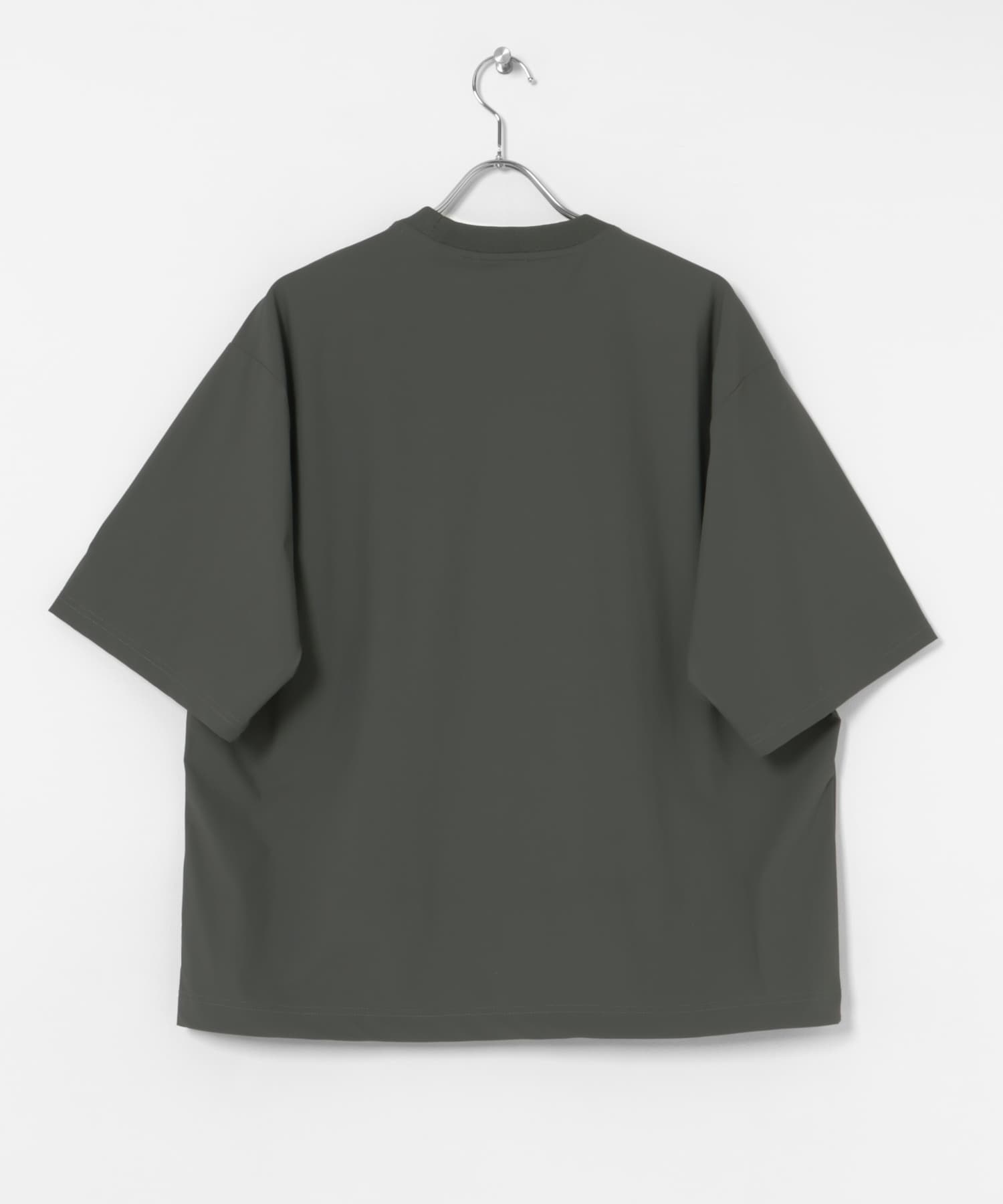 D GREEN