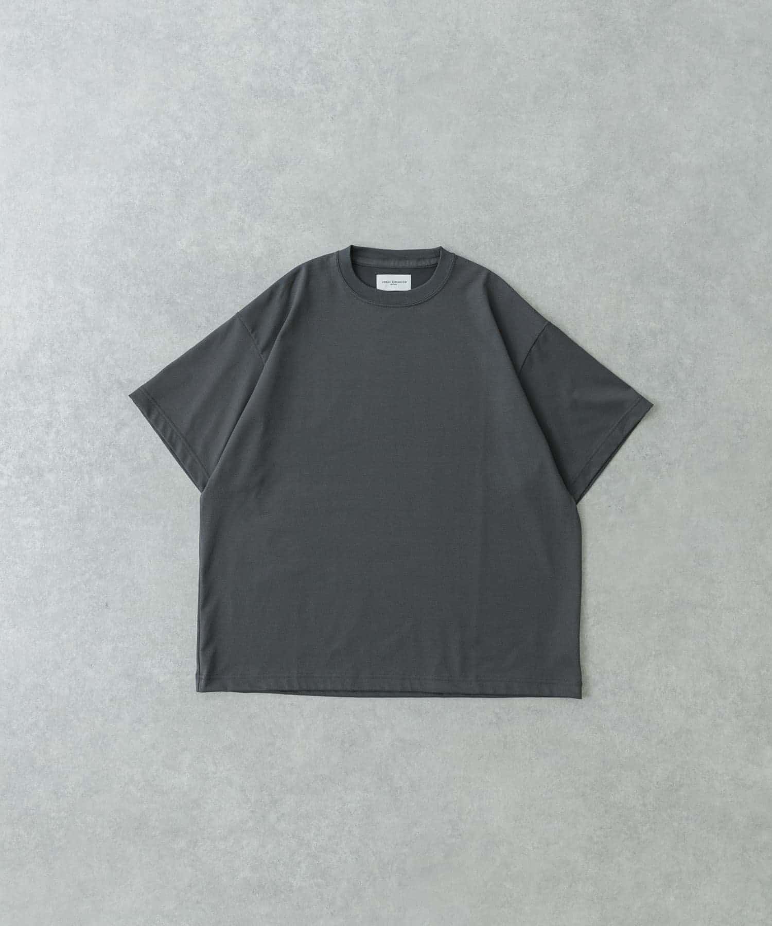 new basic　クールドライツイストヒートブロックショートスリーブ CHARCOAL L