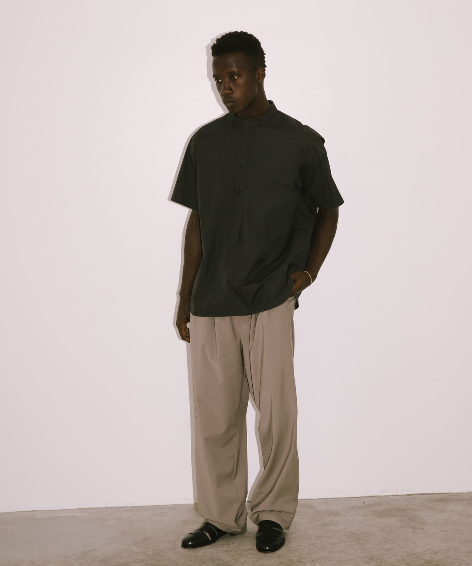 DARK GREEN