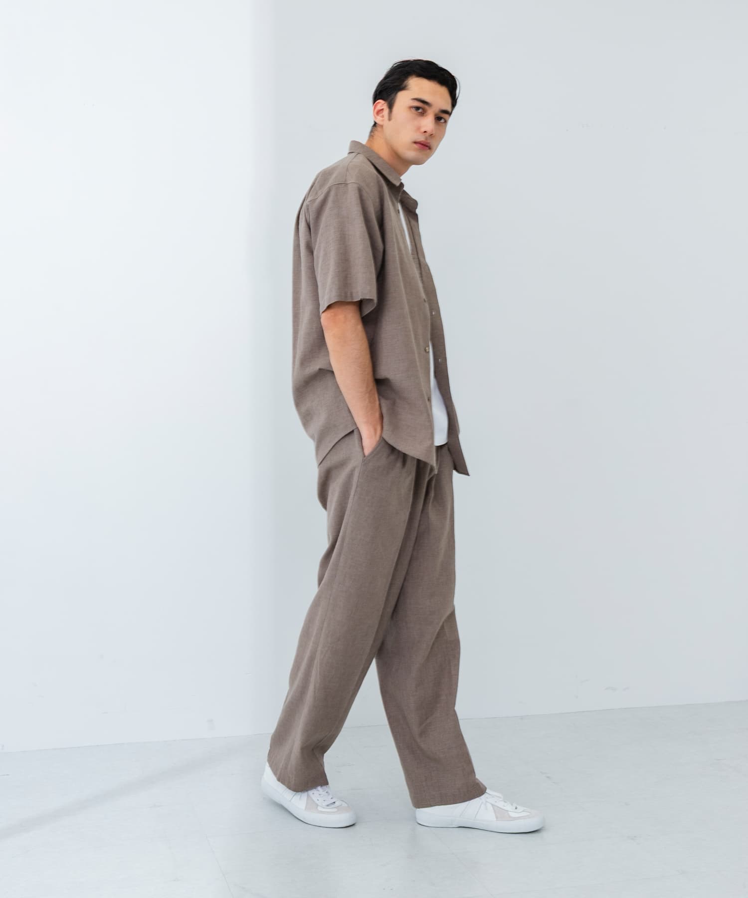 TAUPE
