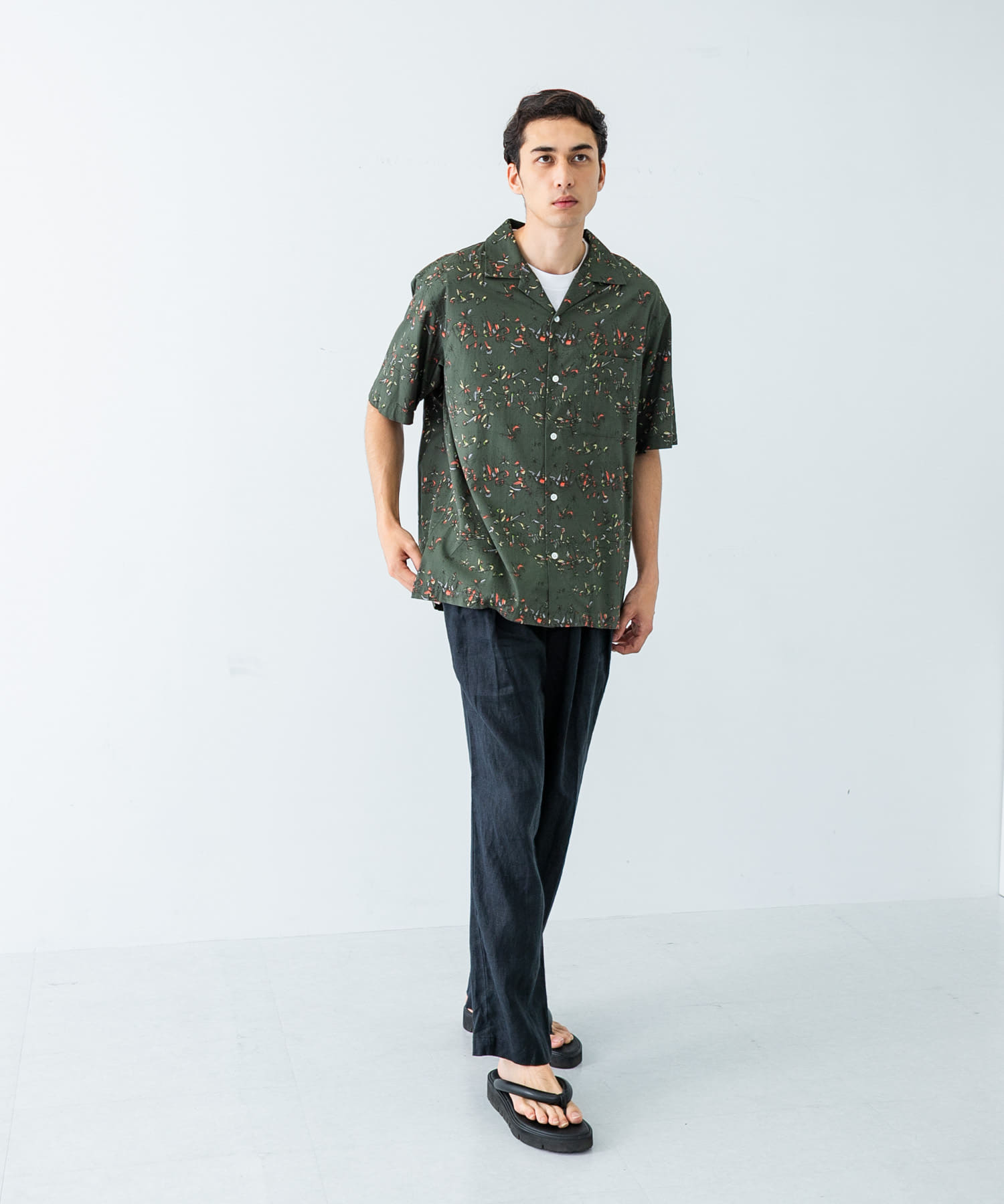 KHAKI