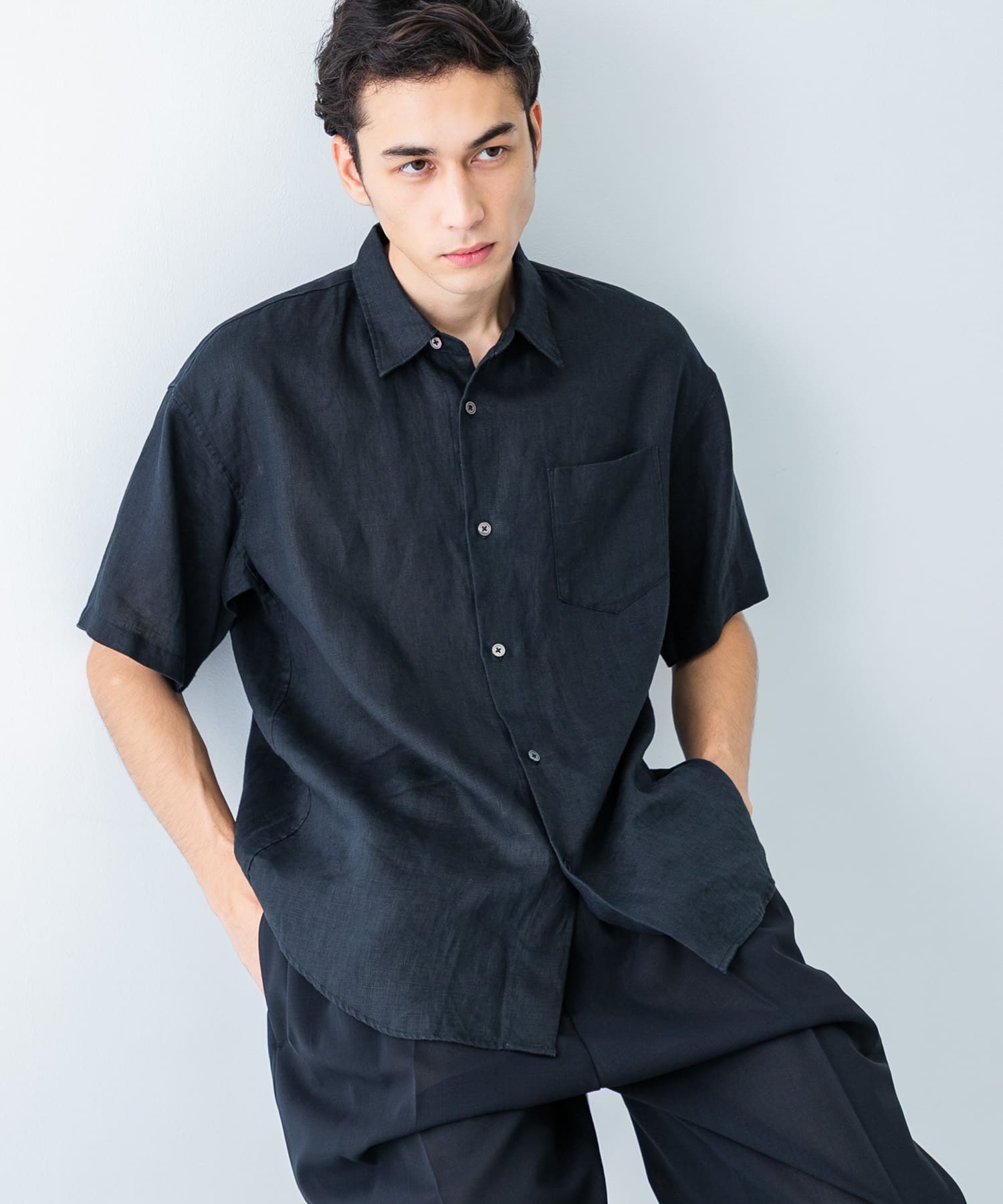 LINEN SHORT-SLEEVE SHIRTS