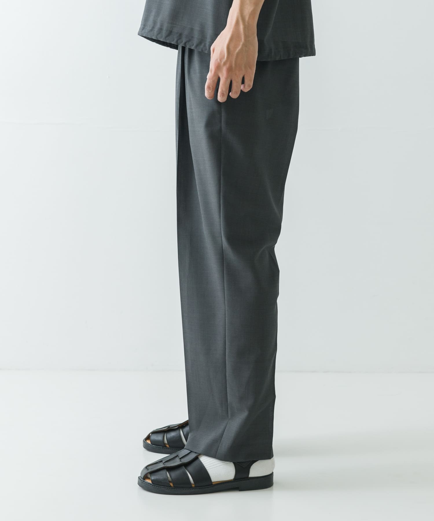 ウォッシャブルウールサイロフィルスラックス(M CHARCOAL): ボトム