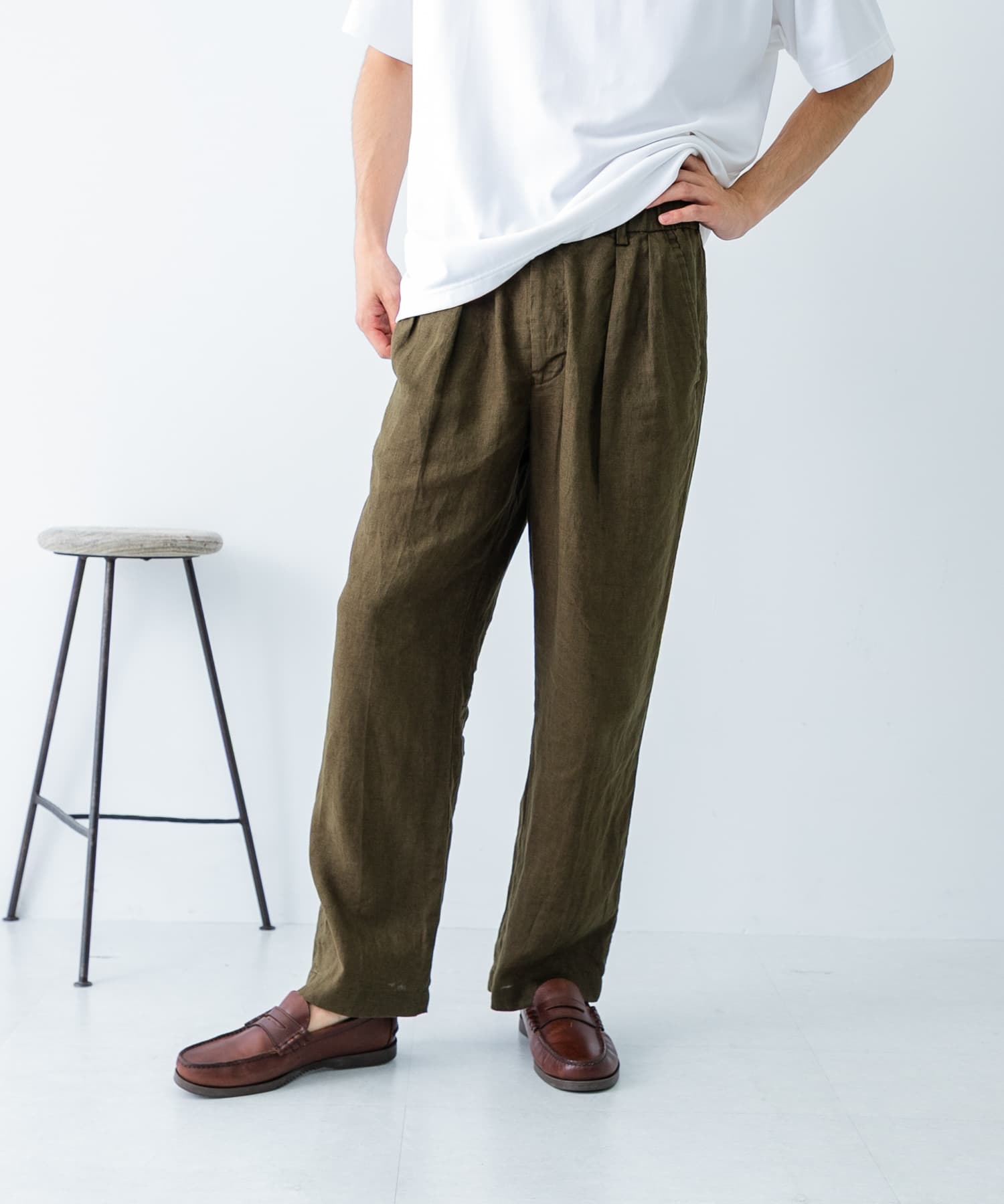 LINEN TUCK PANTS
