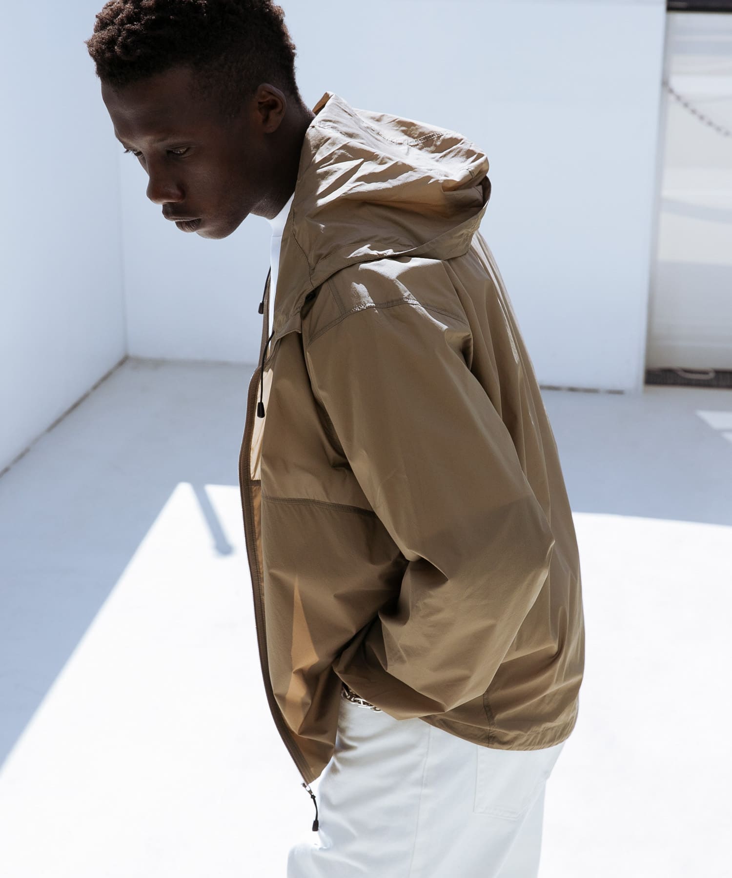KHAKI