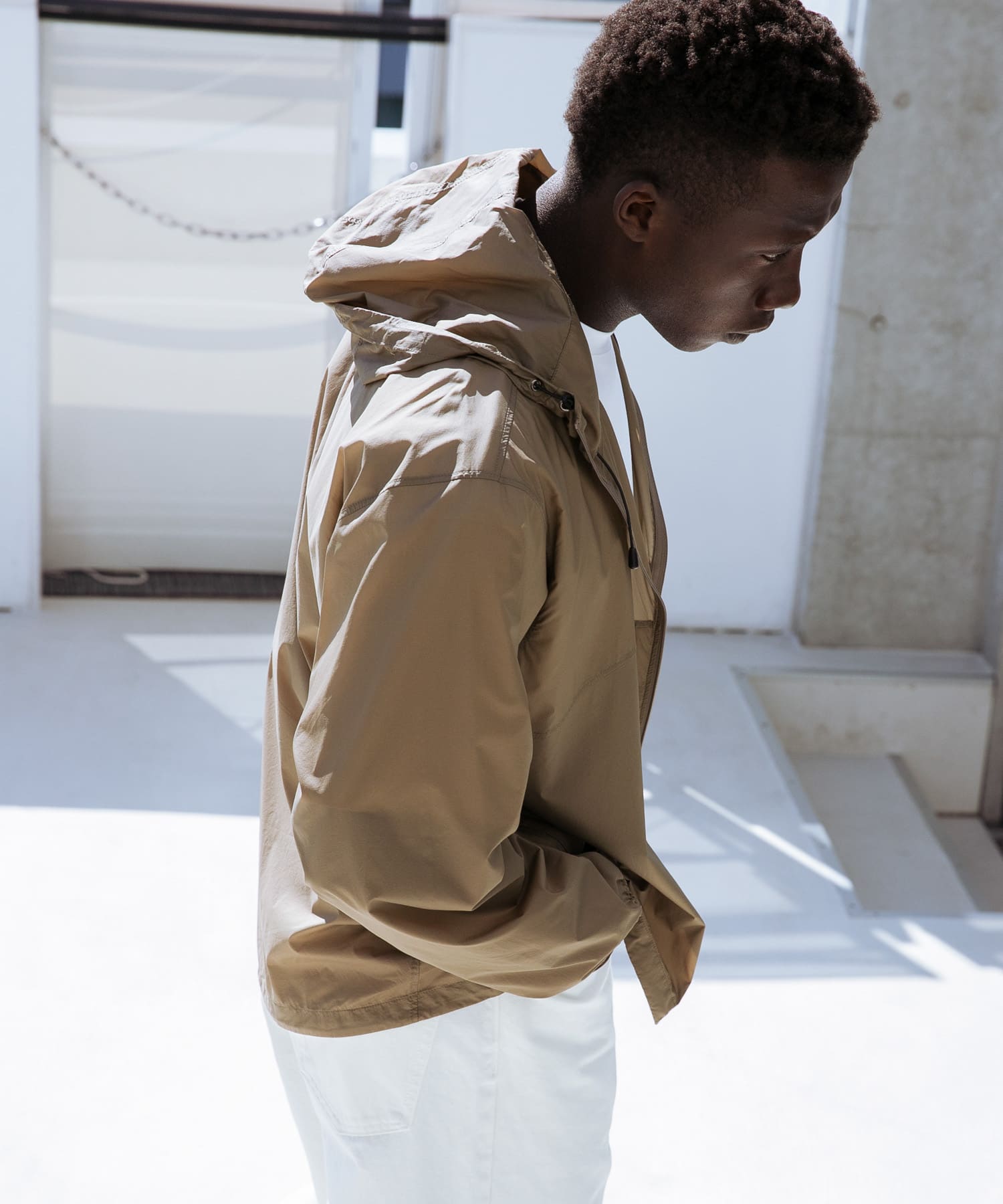 KHAKI