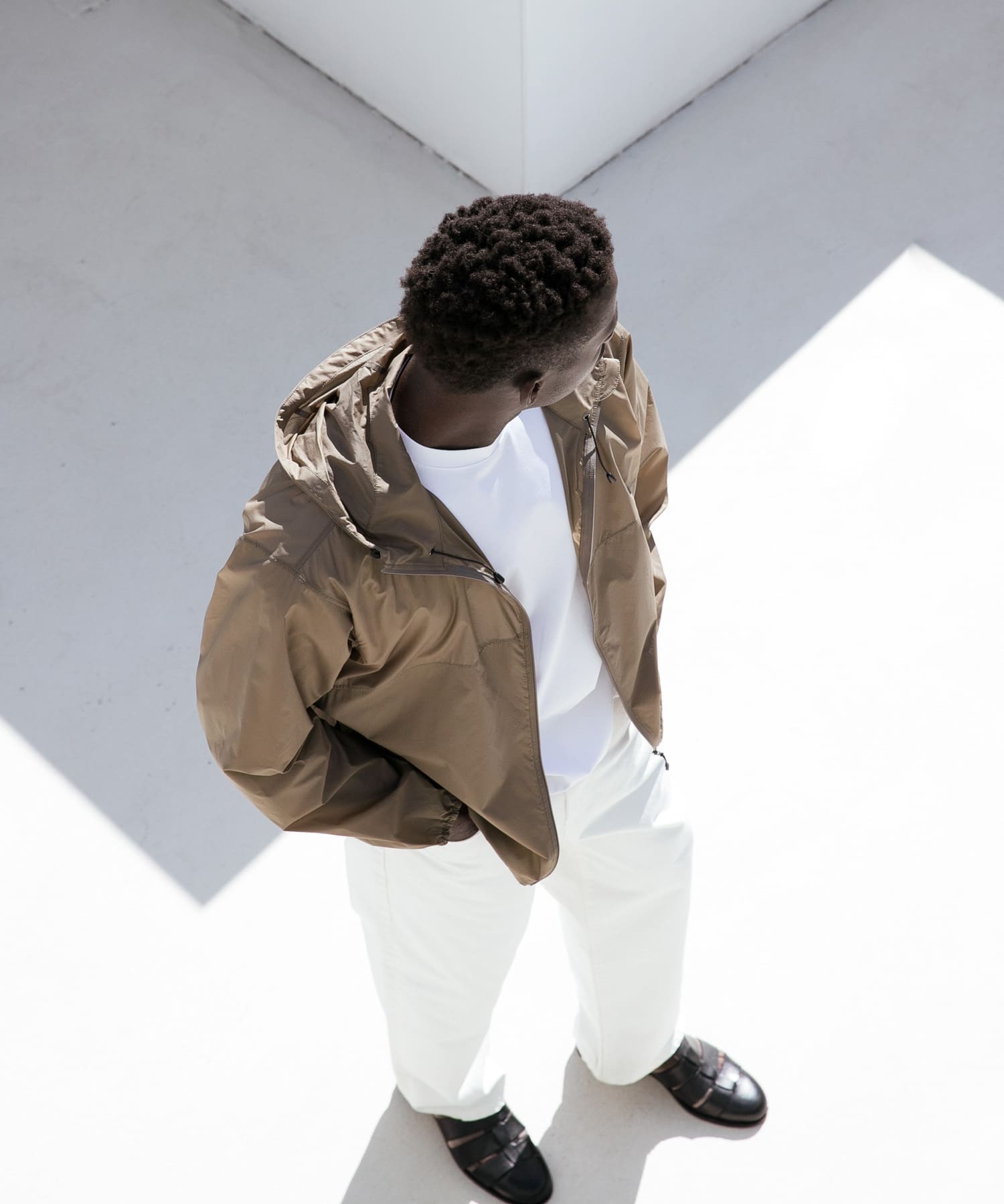 KHAKI