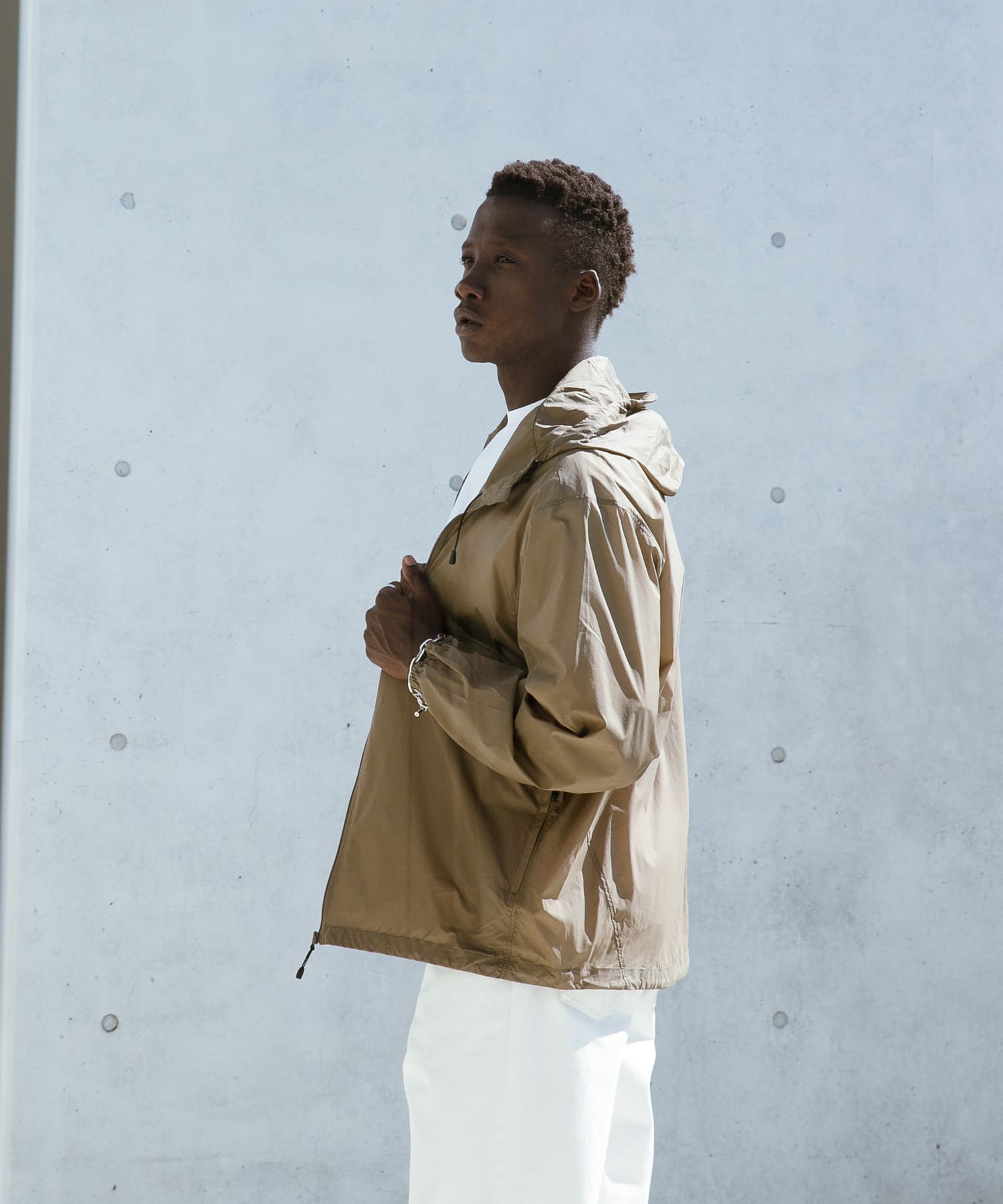 KHAKI