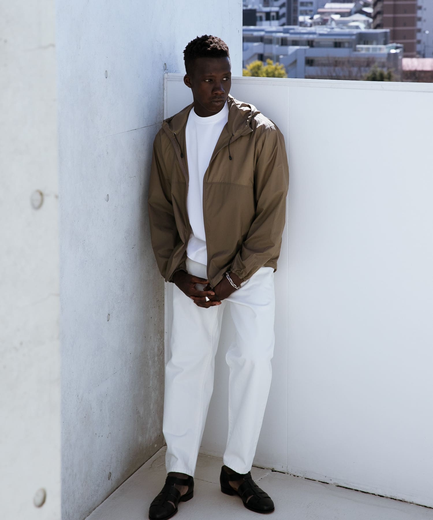 KHAKI