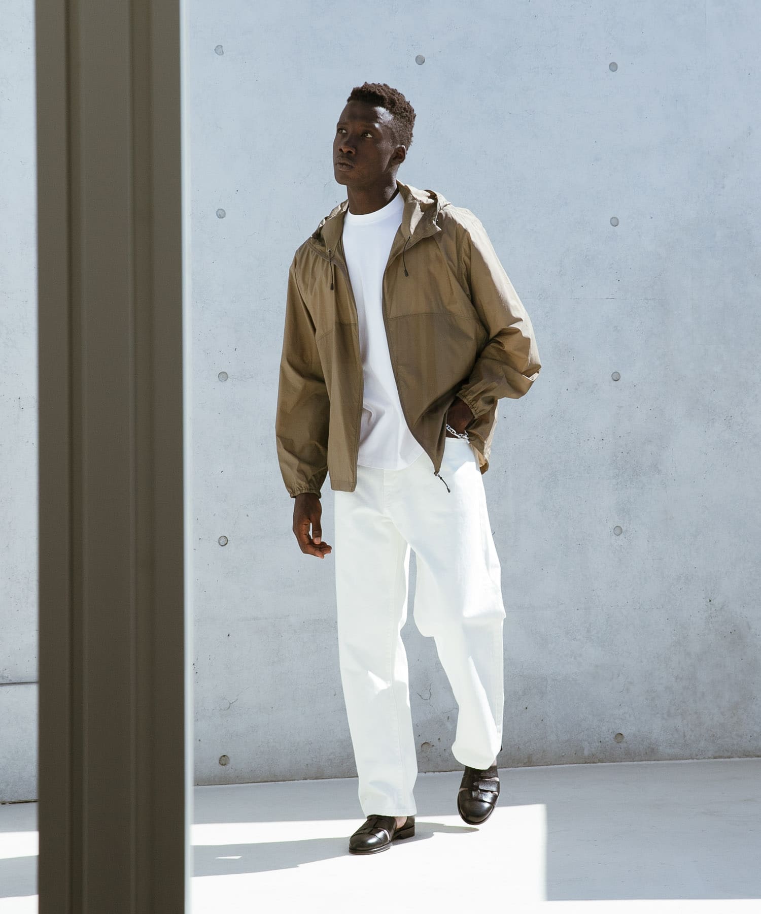 KHAKI