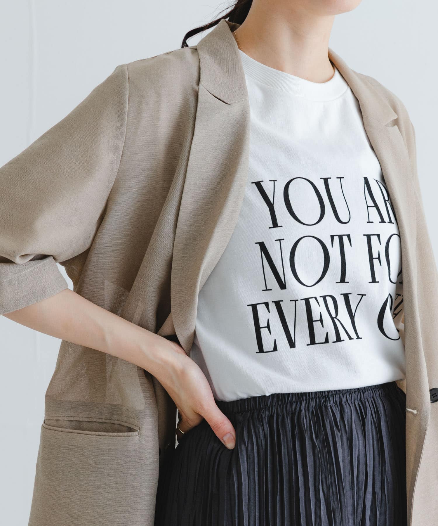 デザインロゴプリントTシャツ