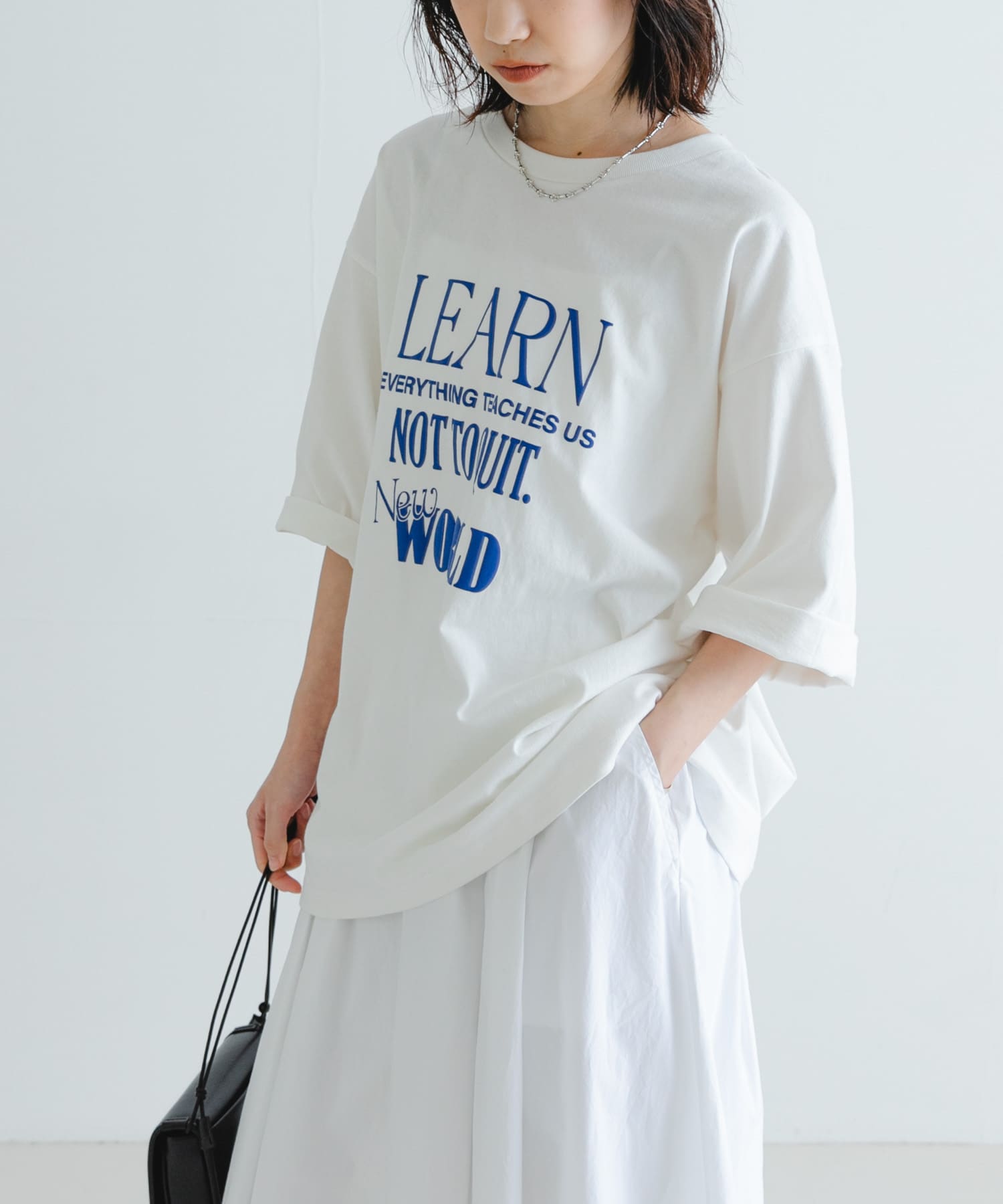 ロゴプリントルーズTシャツ